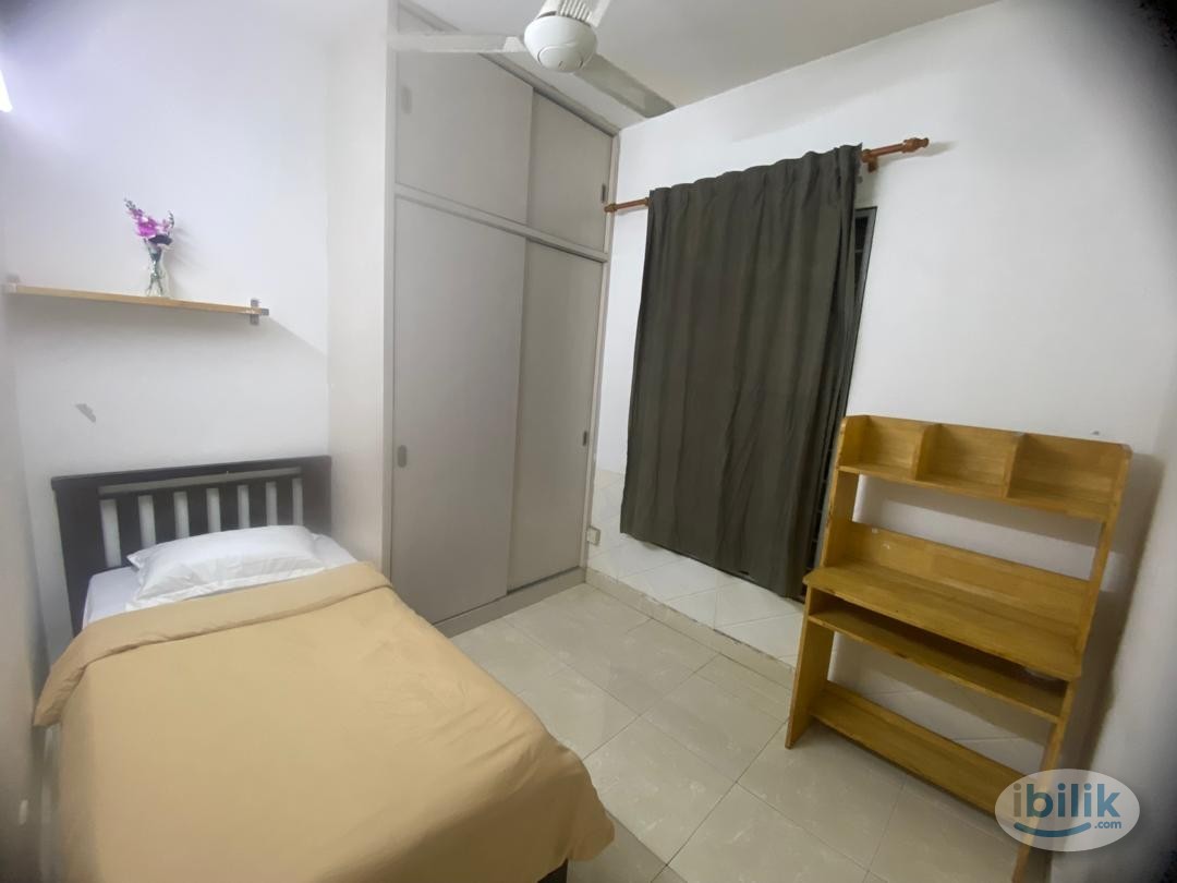 Actual Unit Male Only🌇 Furnished Room🚶🏻5min Walk to MRT Surian🧹Weekly Cleaning & Free Wifi - Image 2