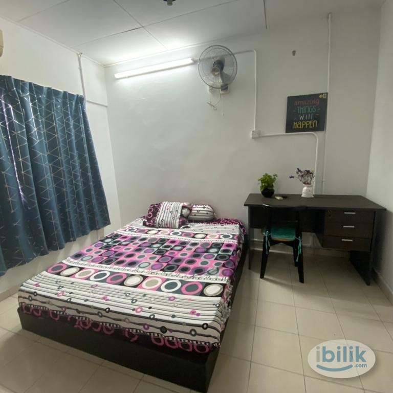 Middle Room at PJS 9, Bandar Sunway - Image 1