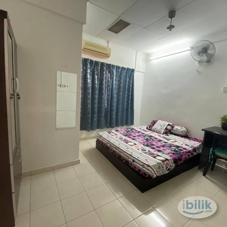 Middle Room at PJS 9, Bandar Sunway - Image 2