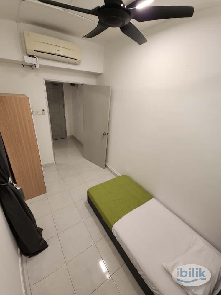 Just bring luggage! Modern Cozy Female Room @ Main Place Residence, Subang Jaya - Walk to LRT and Mall !!! - Image 3