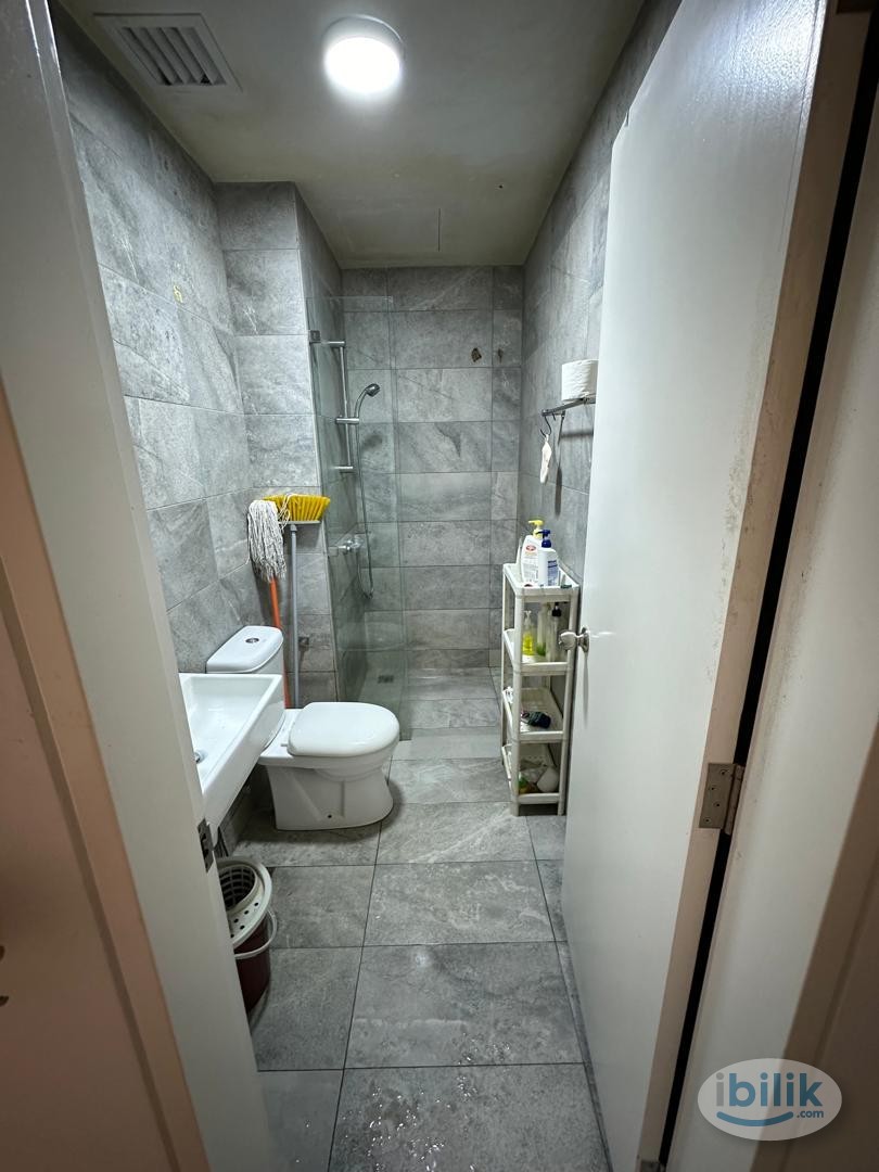 Fully Furnished Single room at Equine Residences Seri Kembangan - Image 1