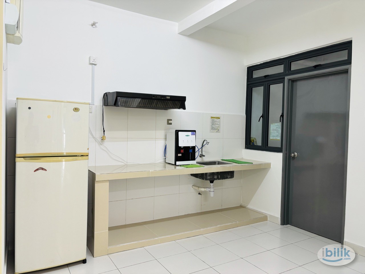 🔥Metia Residence, Seksyen 13 Single Room🔥Fully Furnish NEW Aircond Wardrobe Table Chair Mattress - Image 2