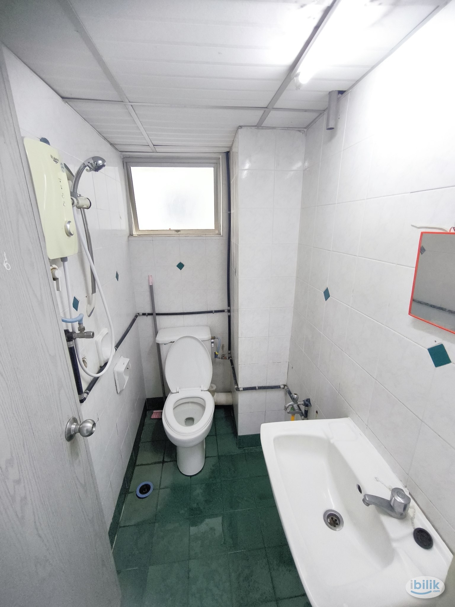 Master Room at N-Park, Batu Uban - Image 1