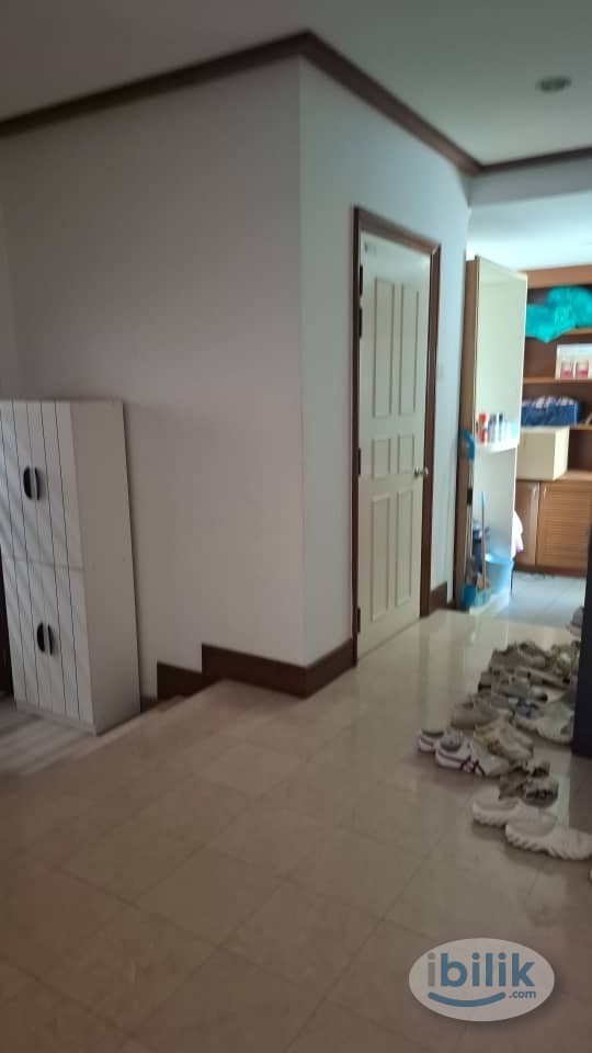 Suasana Sentral Condominium Big Master Room Mixed Gender Unit, walking distance to direct KL Sentral - Image 5