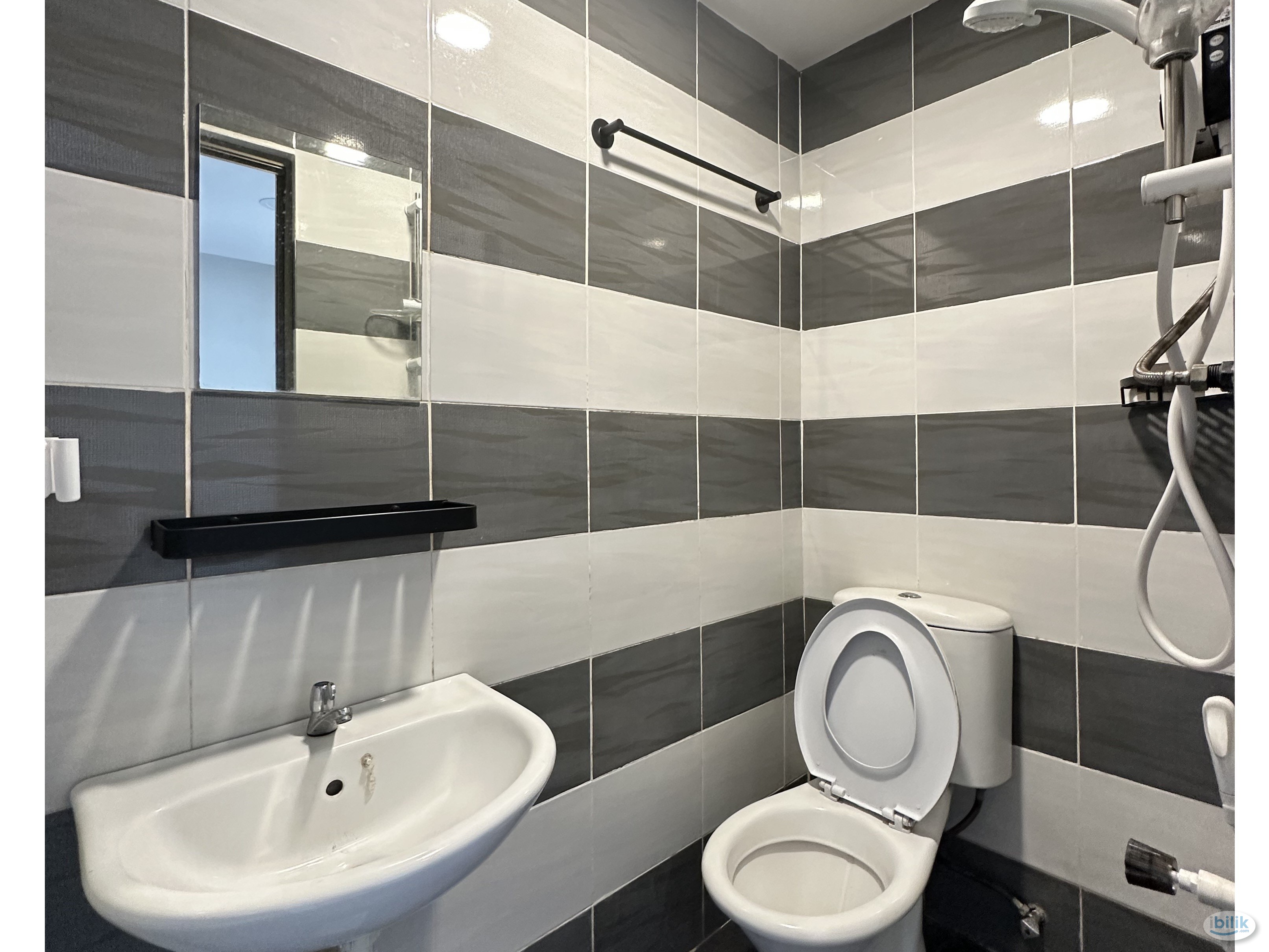 🌵☀️ ROOM WITH PRIVATE BATHROOM 🌵☀️ NEAR THE MINES  🚊 MOVE IN IMMEDIATELY WITH ZERO DEPOSIT 😱 - Image 3