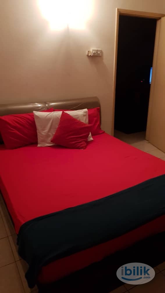 Middle Room for Rent – Palm Spring Condo, Kota Damansara (Female Only) - Image 1