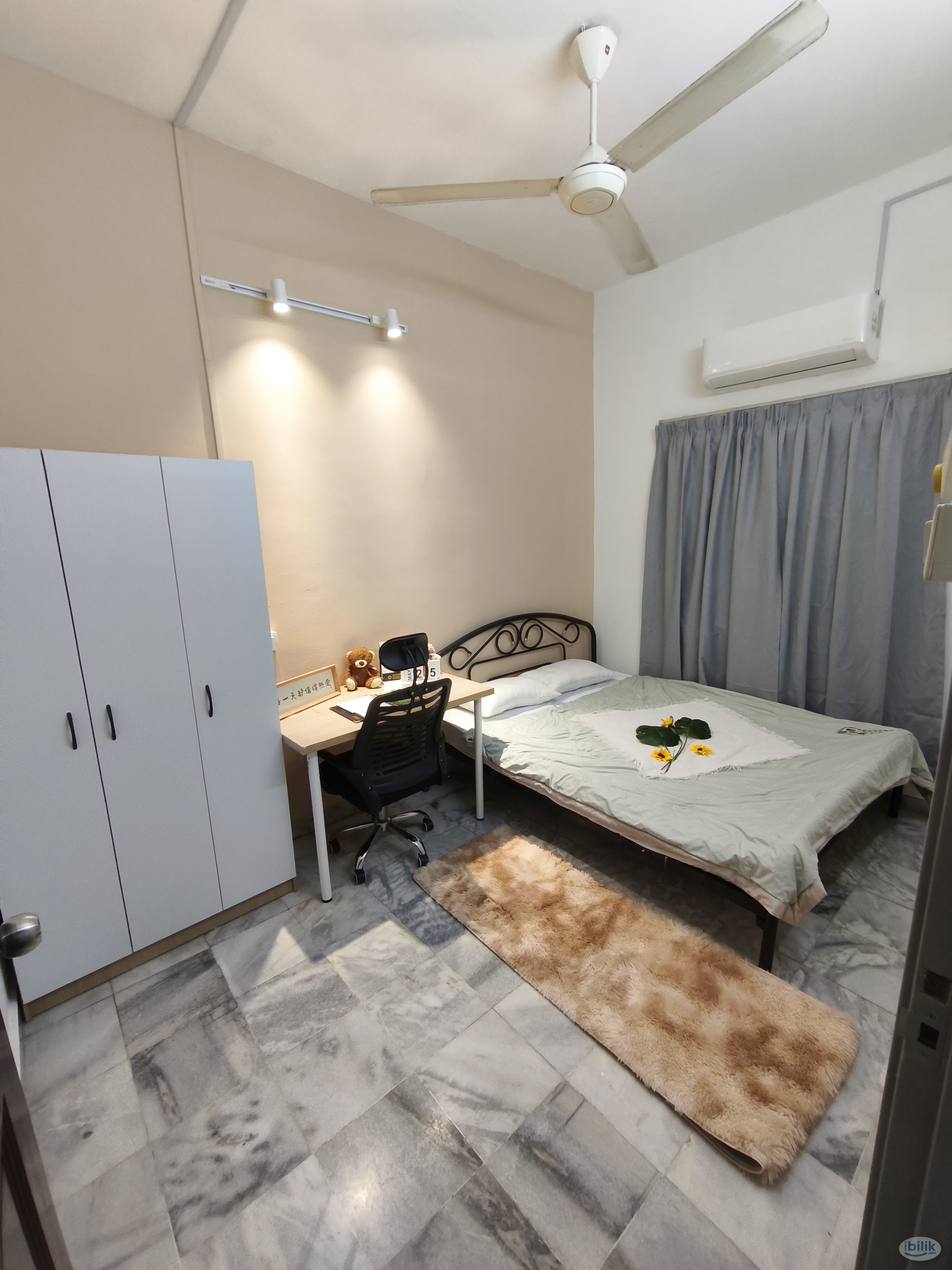 Fully Furnished Single Room at Puchong, IOI LRT/ Bandar Puchong Jaya/ Bandar Puteri - Image 1