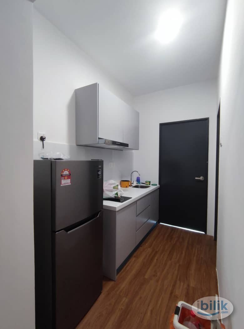 Master Room at Astetica Residences, Seri Kembangan - Image 3