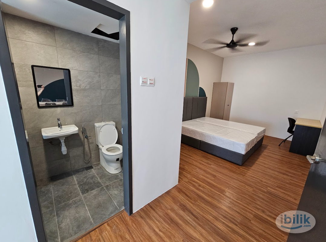 Master Room at UCSI Residence 2, Cheras - Image 2