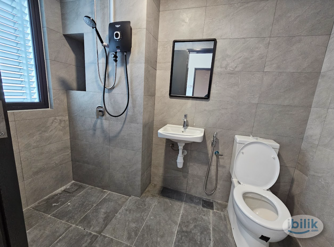Small Single Room at UCSI Residence 2, Cheras - Image 3