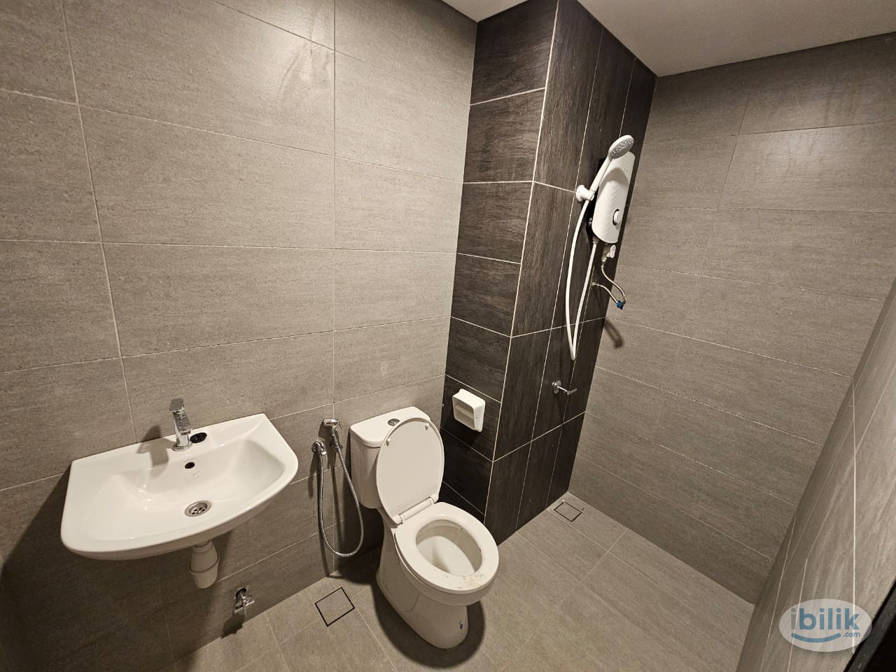 Fully Furnished Studio at Edumetro, USJ - Image 4