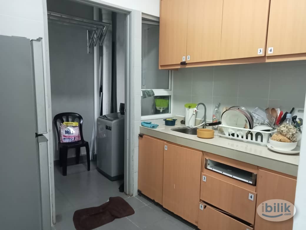 Master Room at M3 Residency, Taman Melati - Image 3