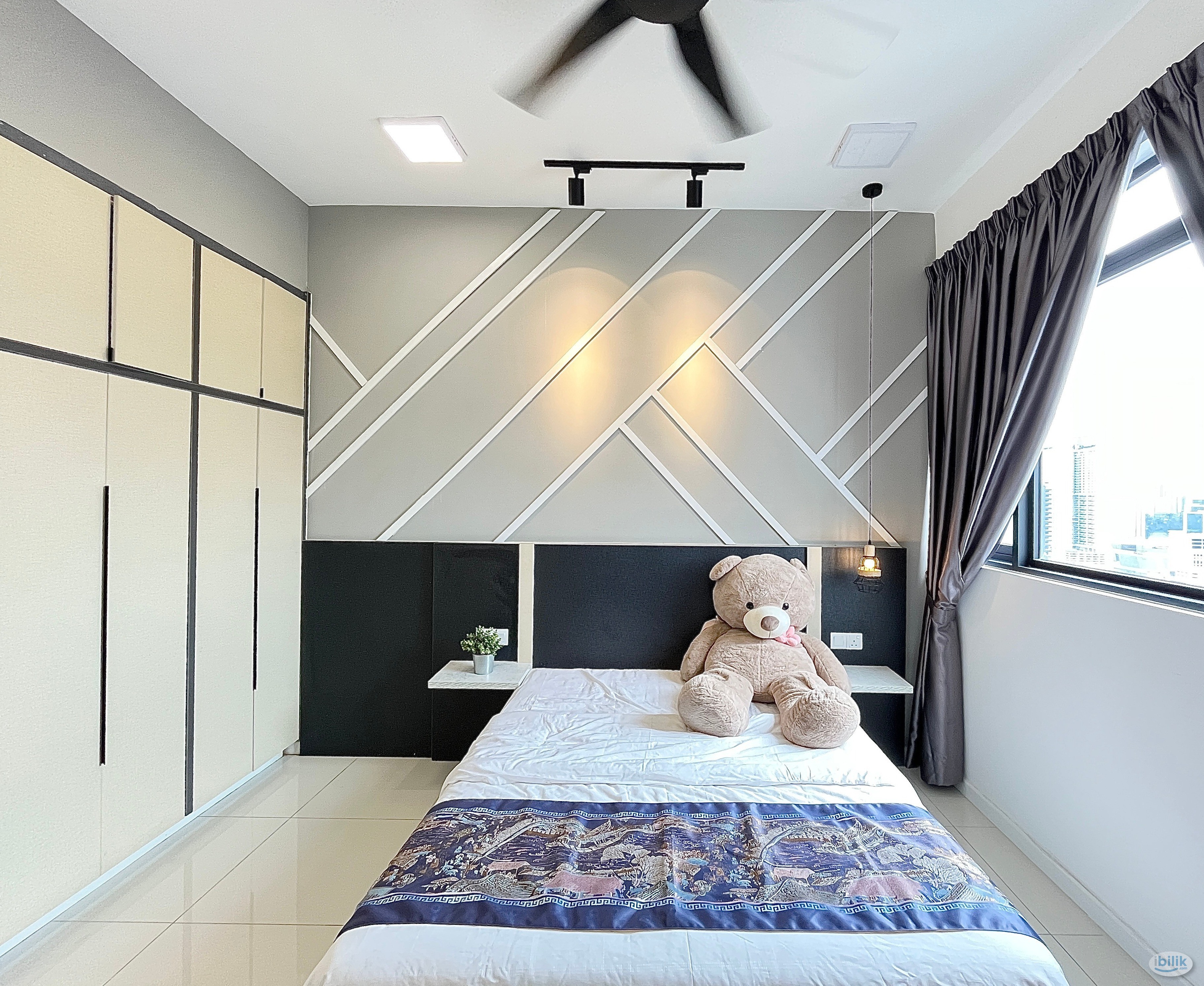 Sunway Putra Mall LRT PWTC Walking Distance Studio @ Chambers - Image 1