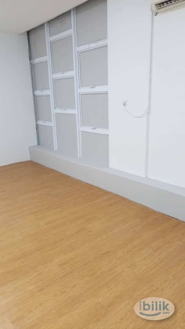 Shophouse room for rent - Image 1