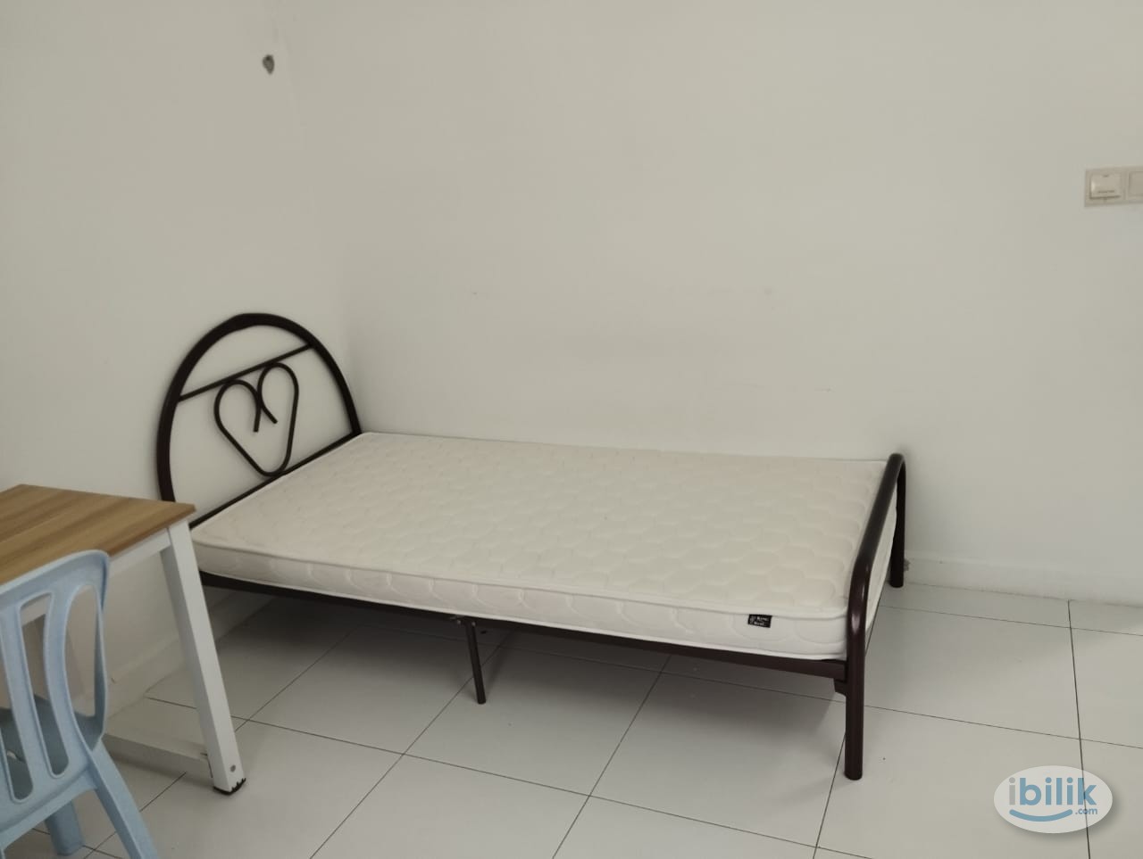 Middle Room at Bandar Mahkota Banting, Banting - Image 3