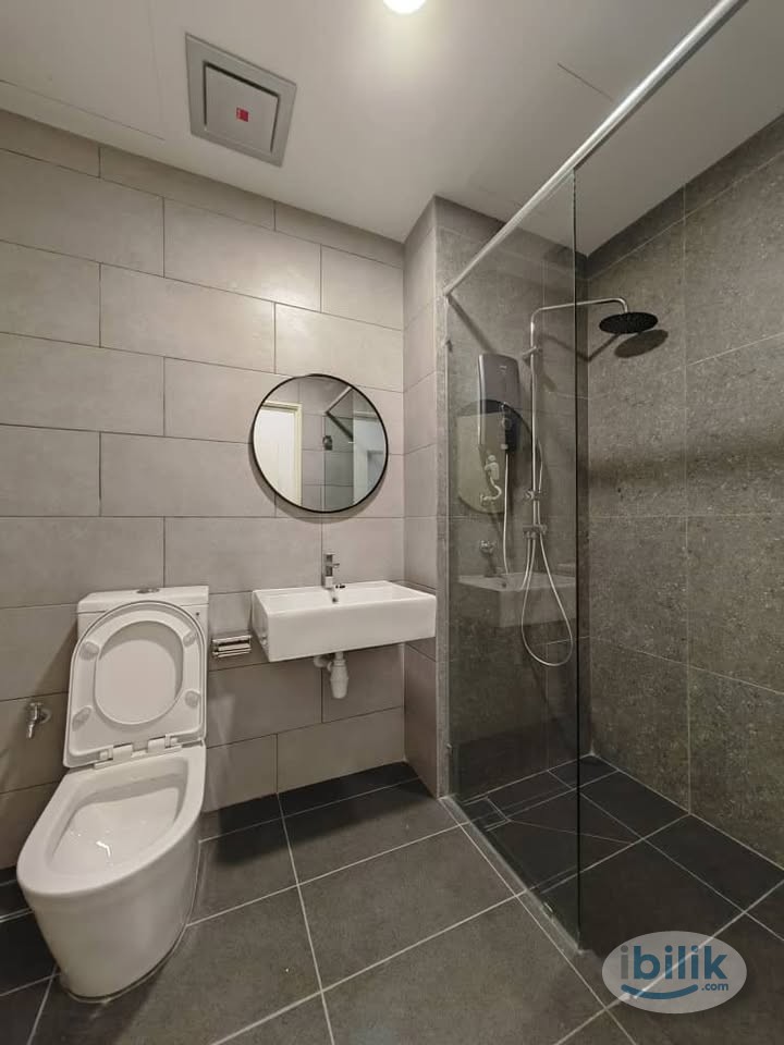 Master Room at Nadayu 801 @ Subang Murni, Shah Alam - Image 3