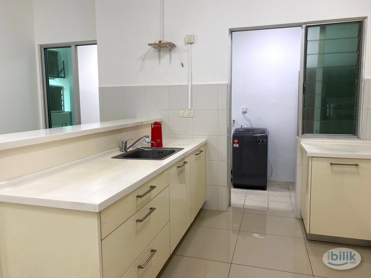 (PRIVATE BATH)Single Room at Casa Tropicana, Tropicana - Image 1