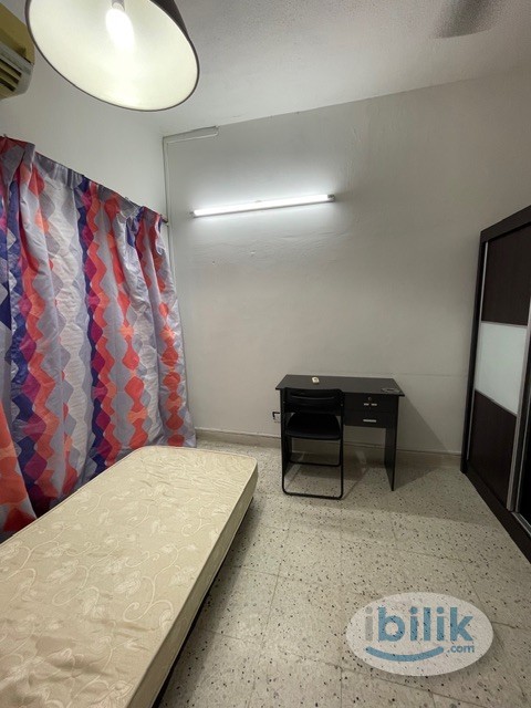 5 mins to SS15_Middle Room_Free Parking - Image 4