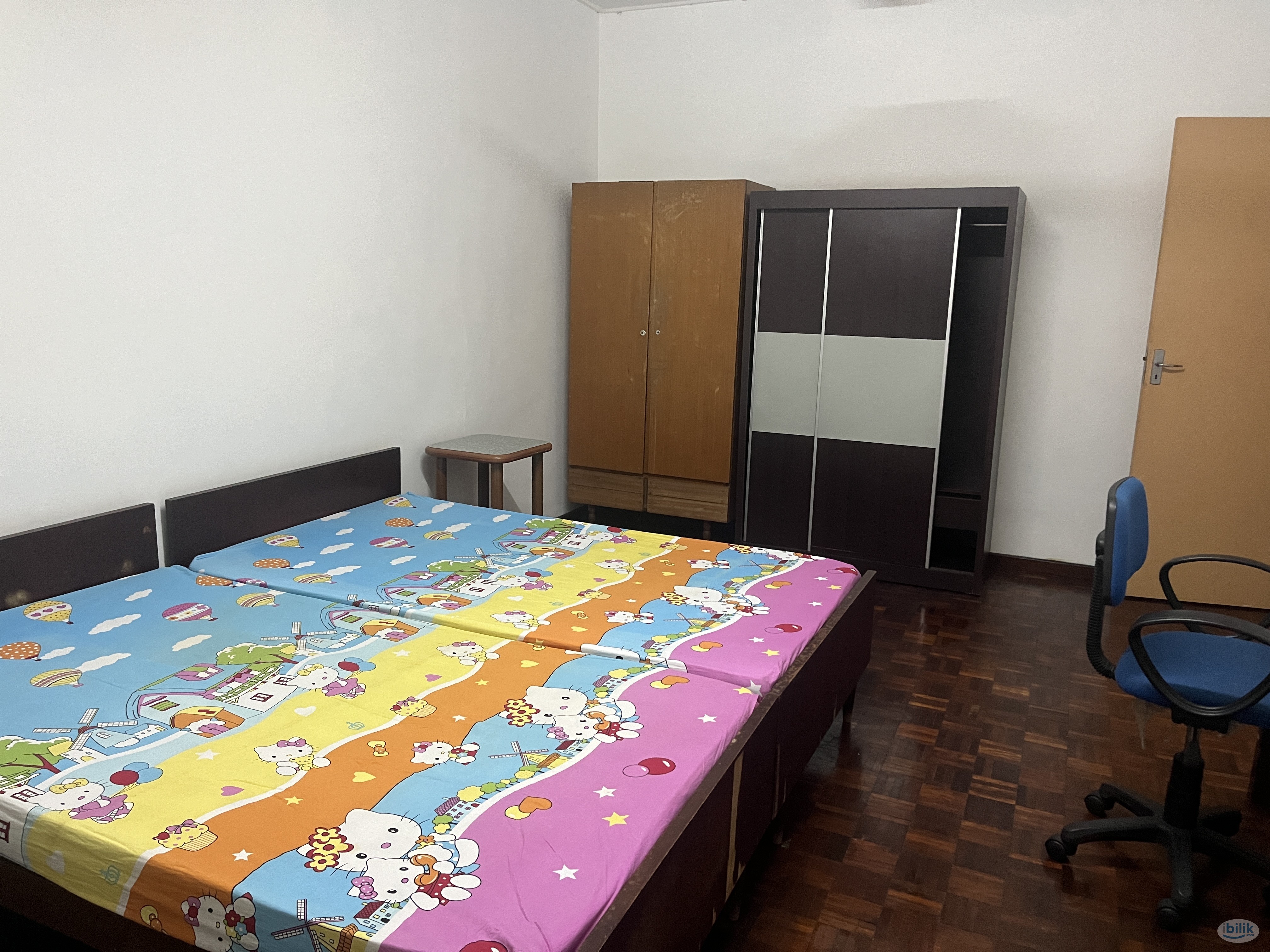 Middle Room at Kuantan Jalan Haji Junid - Image 1