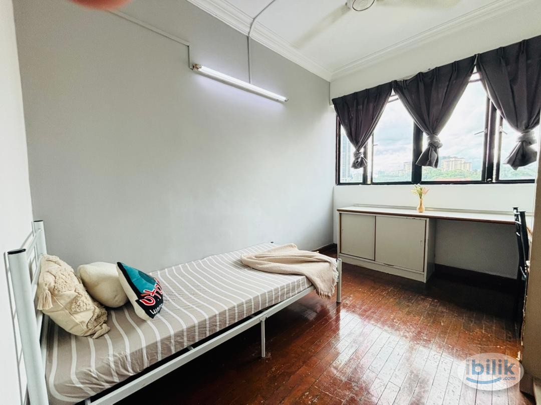 ZERO DEPOSIT KL FEMALE UNIT, medium room near LRT PWTC - Image 1