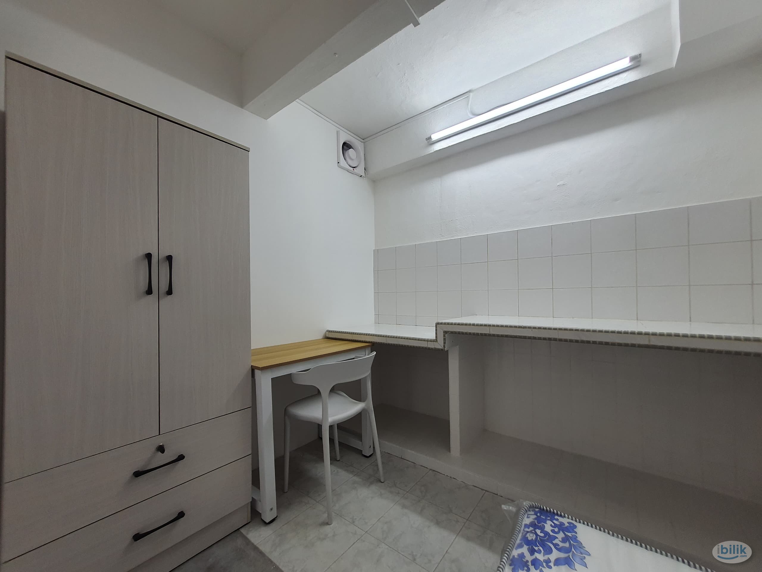 Single Room at Jelutong, Penang - Image 2