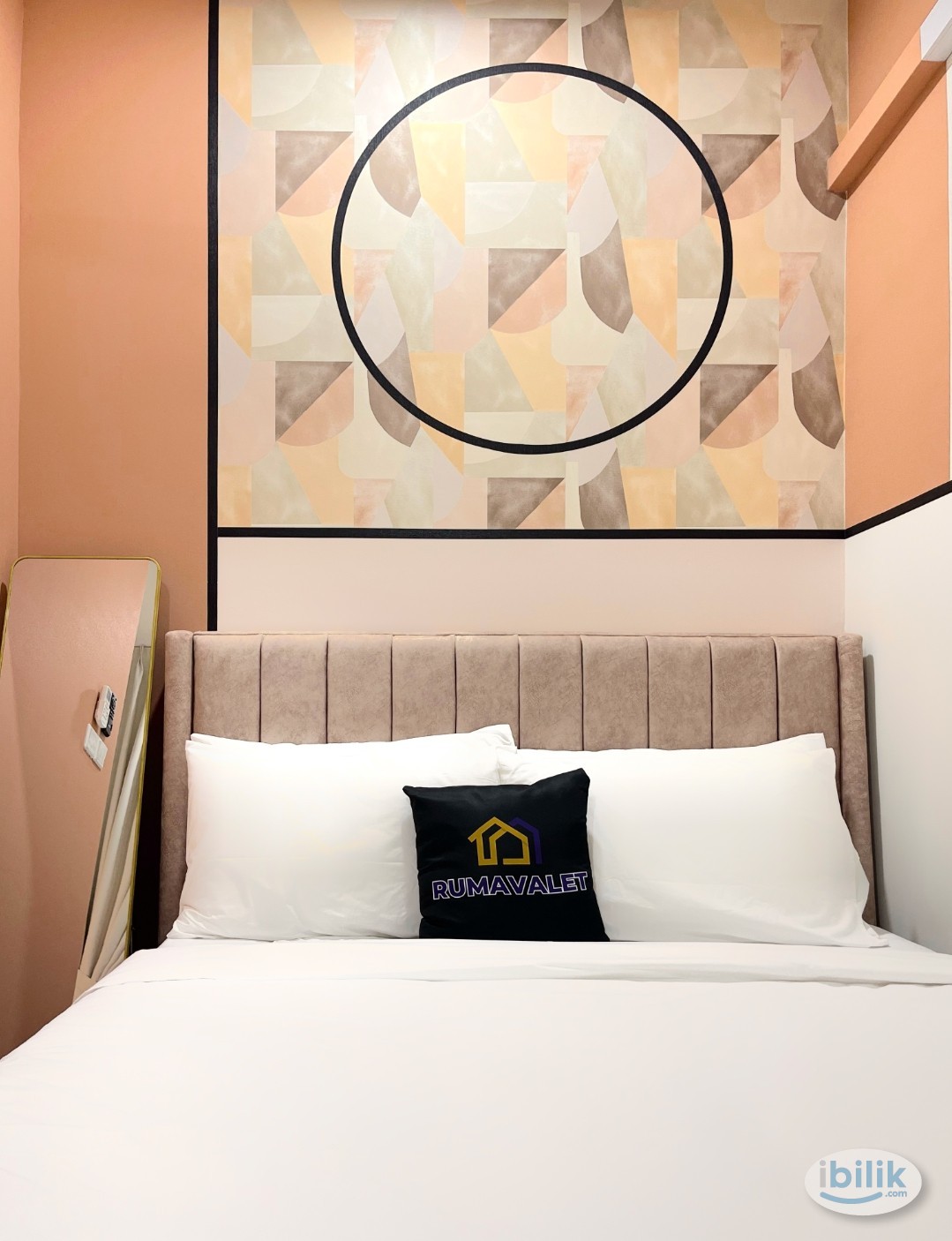 Middle Room at Meta Residences Putra Permai, Seri Kembangan - Image 4