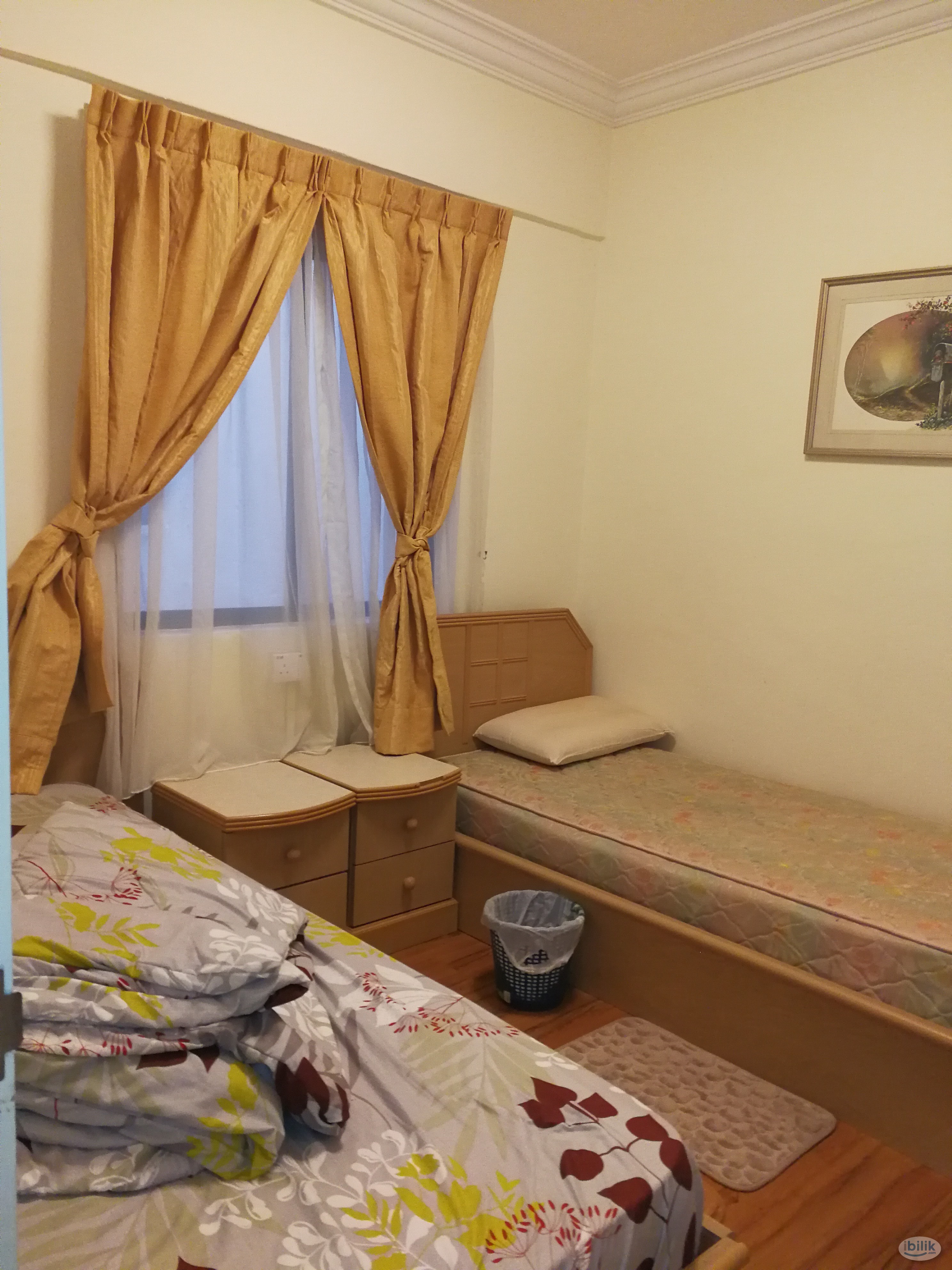 Middle Room at Bandar Melaka, Melaka - Image 1