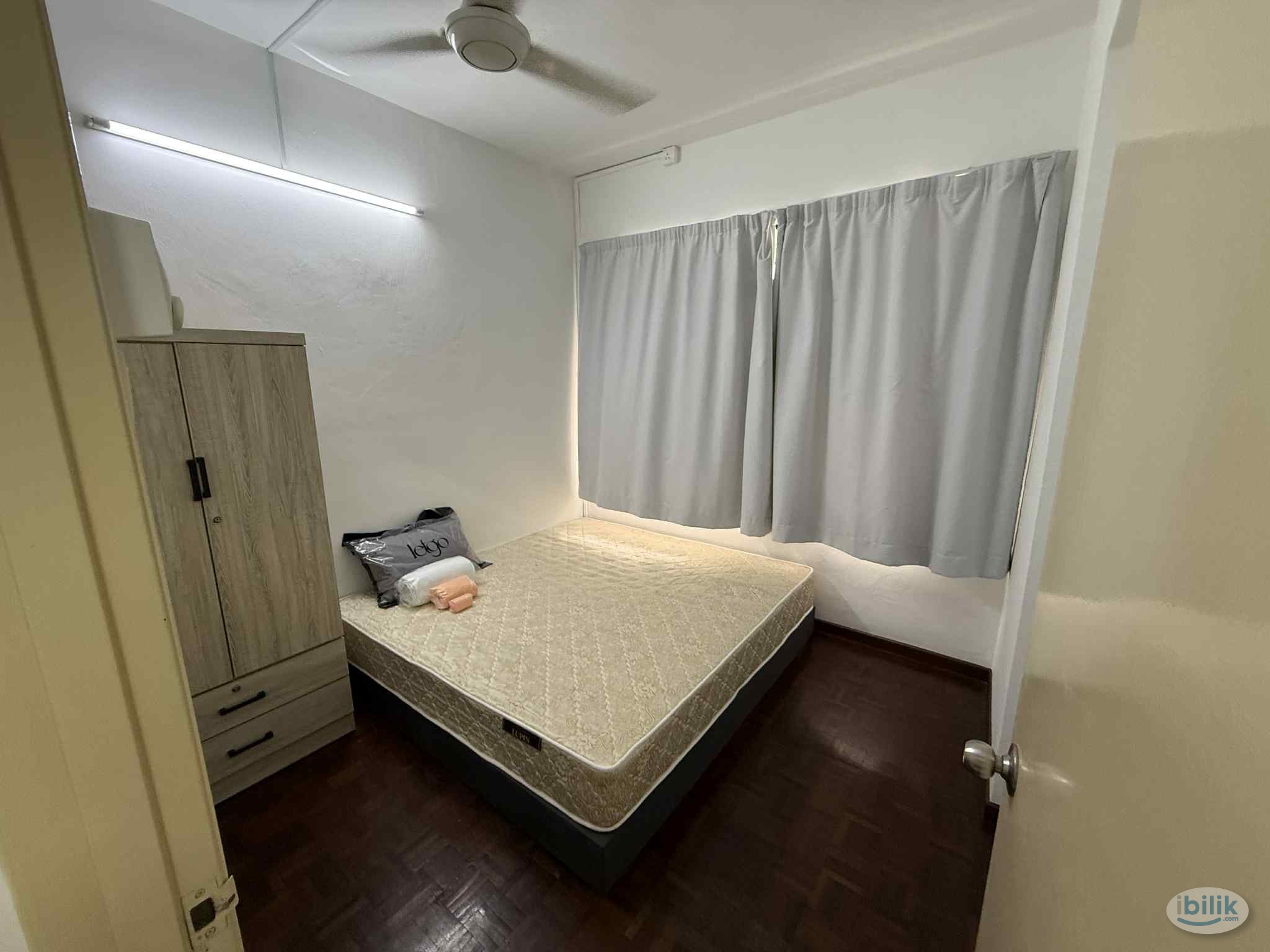 Big Room for Rent @ Jelutong (Near Karpal Singh) – RM600 – Chinese Male Only - Image 1