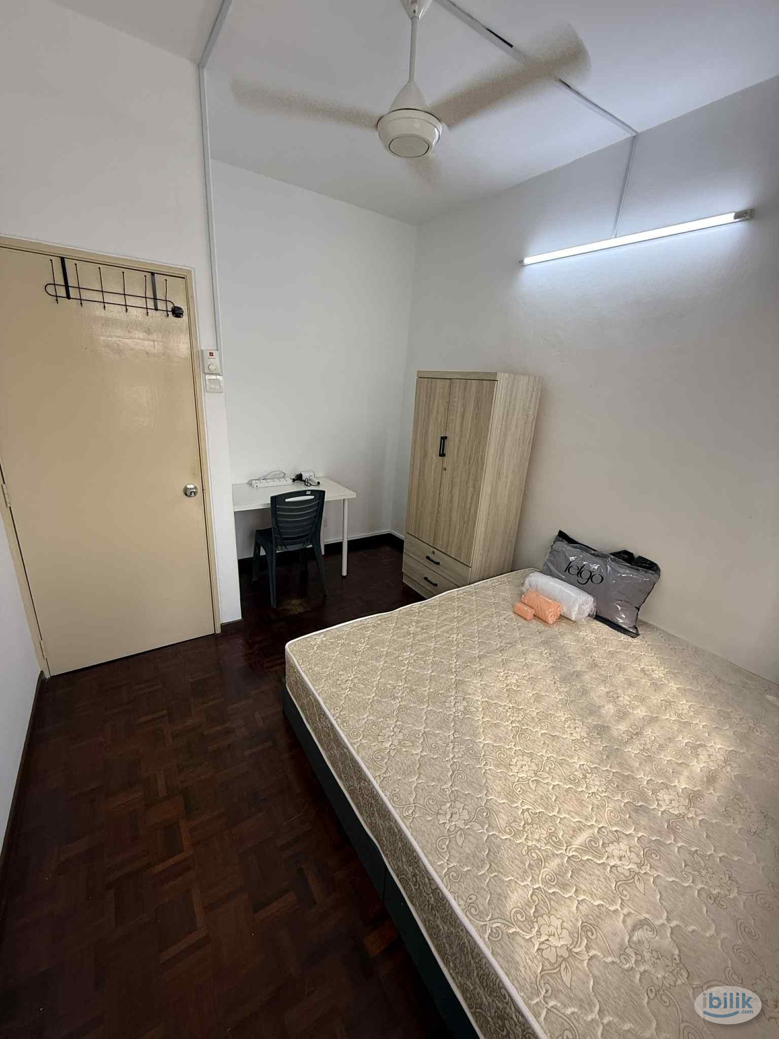 Big Room for Rent @ Jelutong (Near Karpal Singh) – RM600 – Chinese Male Only - Image 5