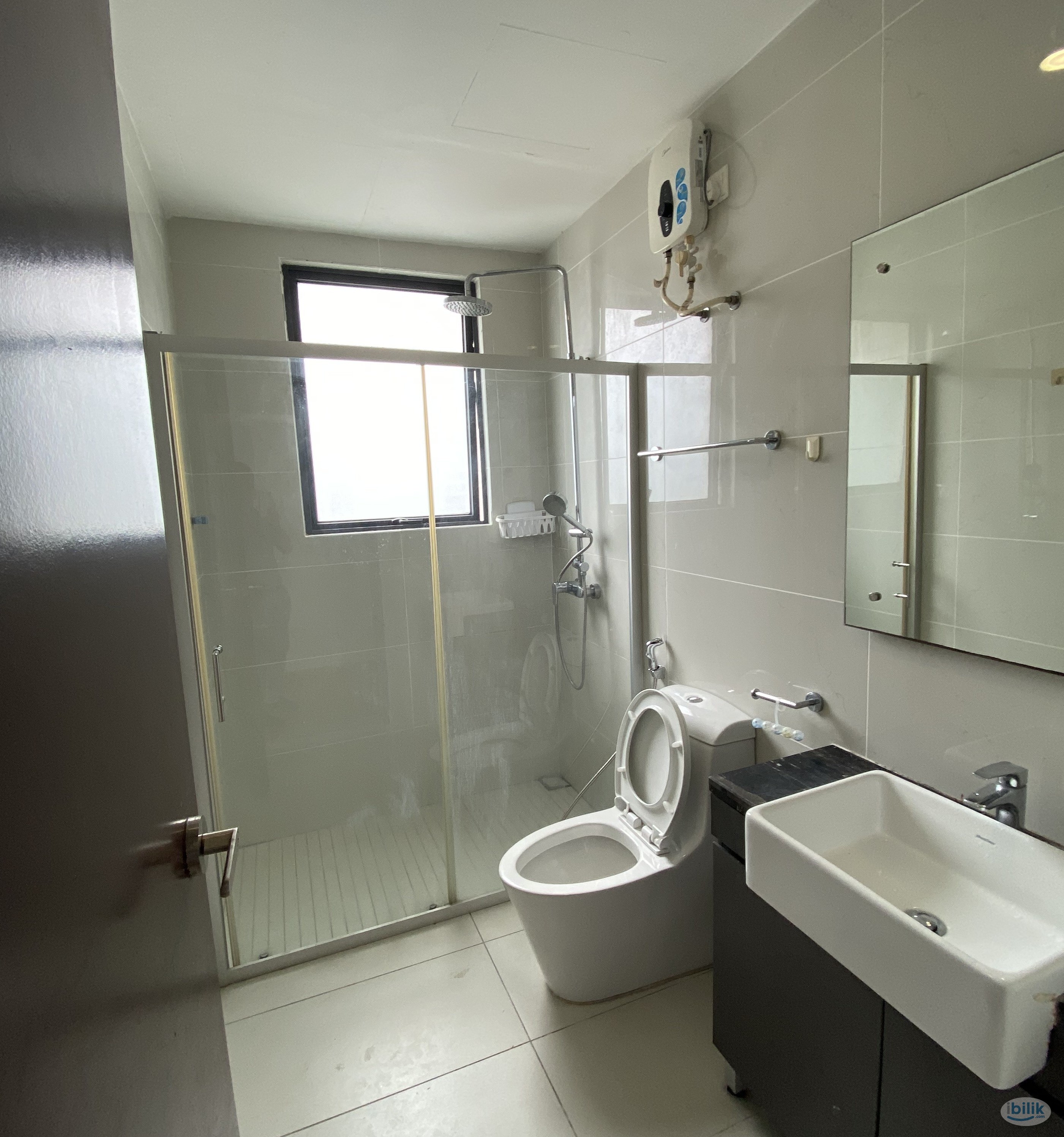 Middle Room at Country Garden, Danga Bay - Image 5