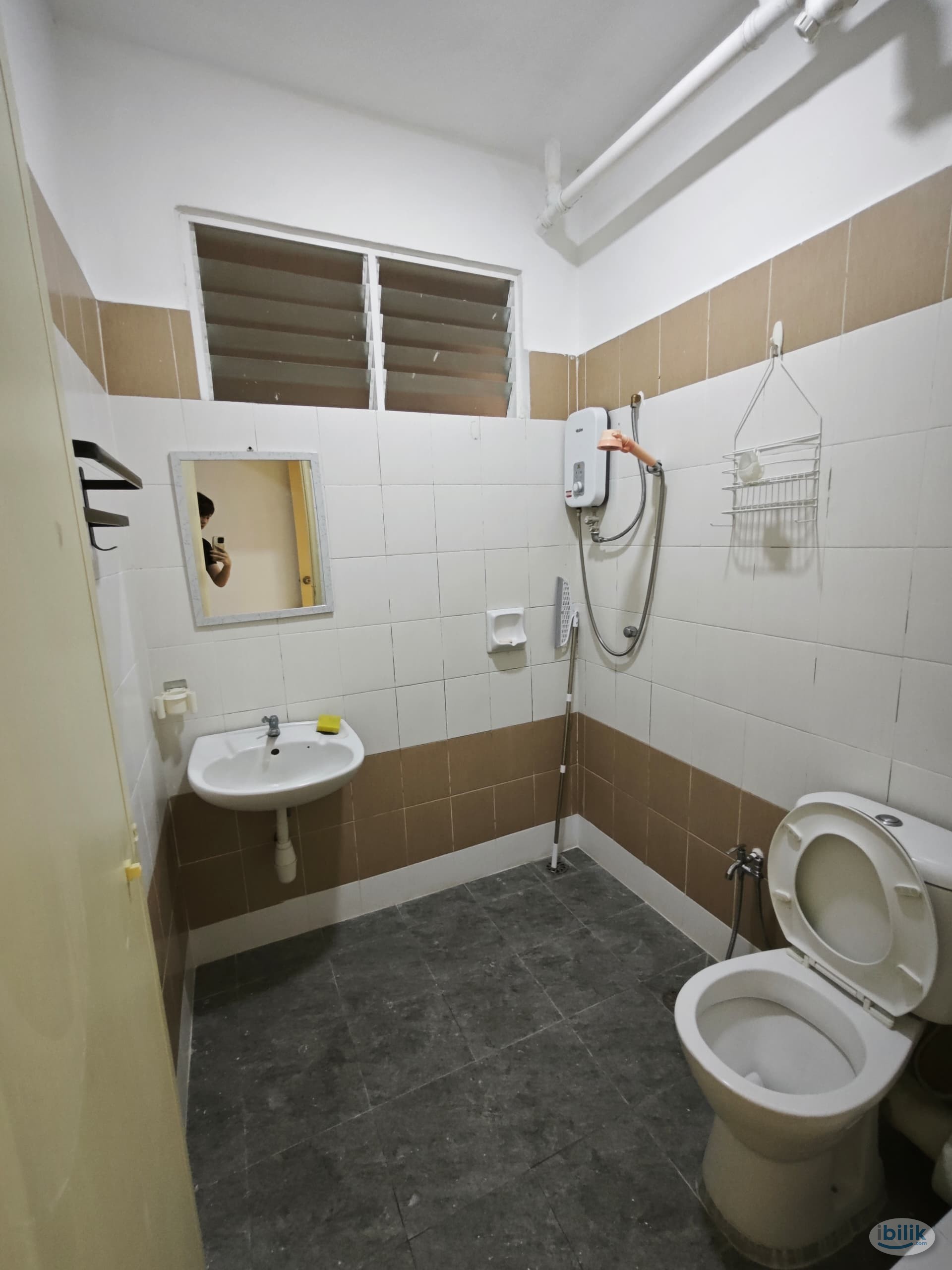 [Female unit] Ready To Move In Master Room at Bayan Baru, Penang - Image 3