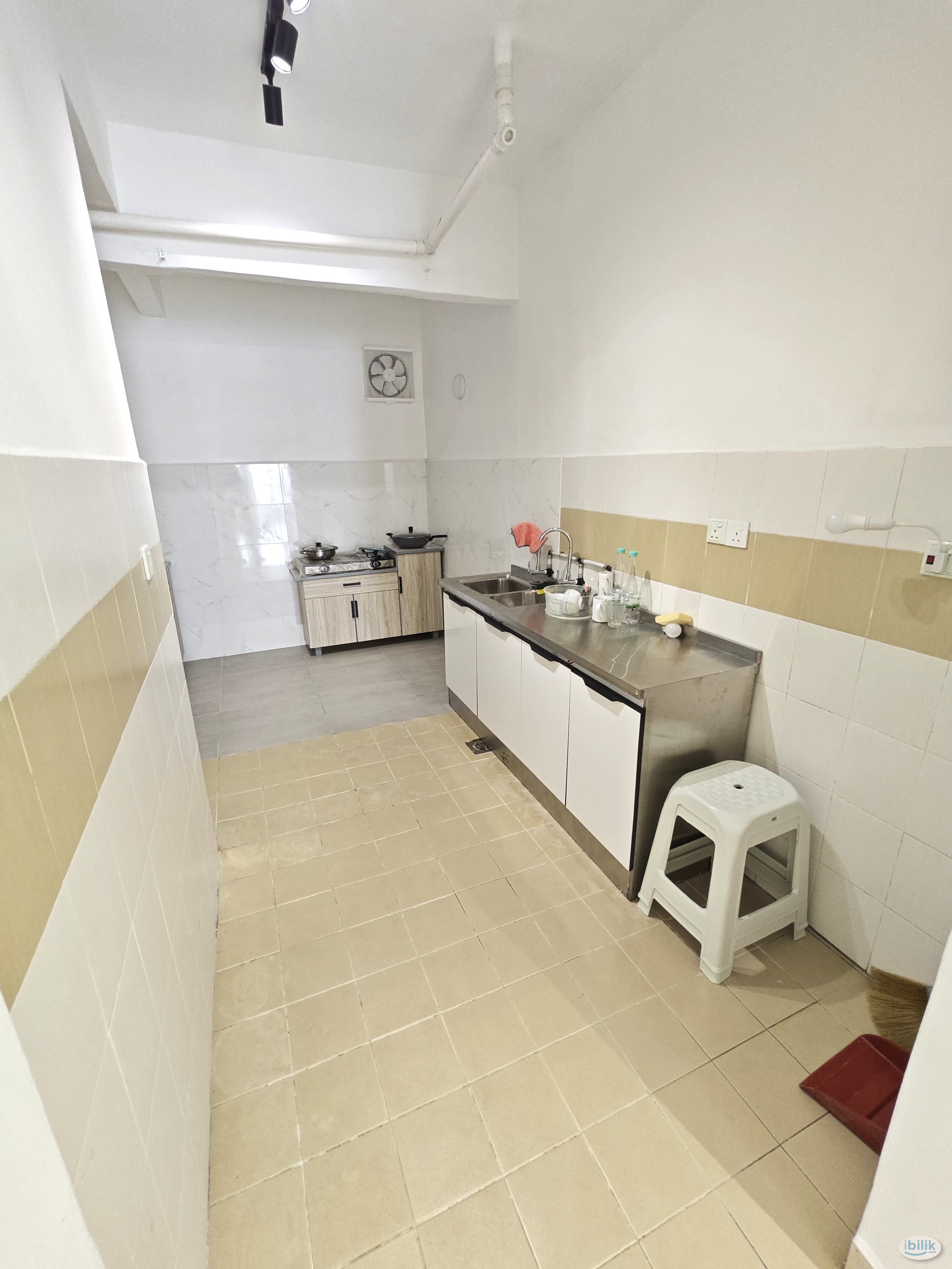 [Female unit] Ready To Move In Master Room at Bayan Baru, Penang - Image 4