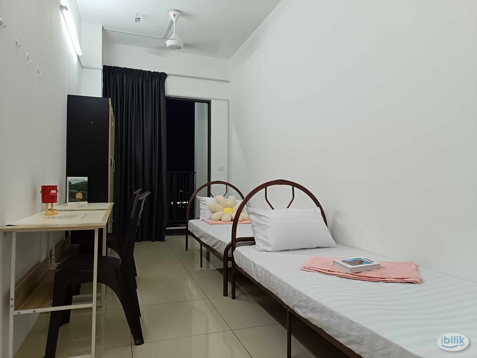 Middle Room at ForestVille, Bayan Lepas - Image 2