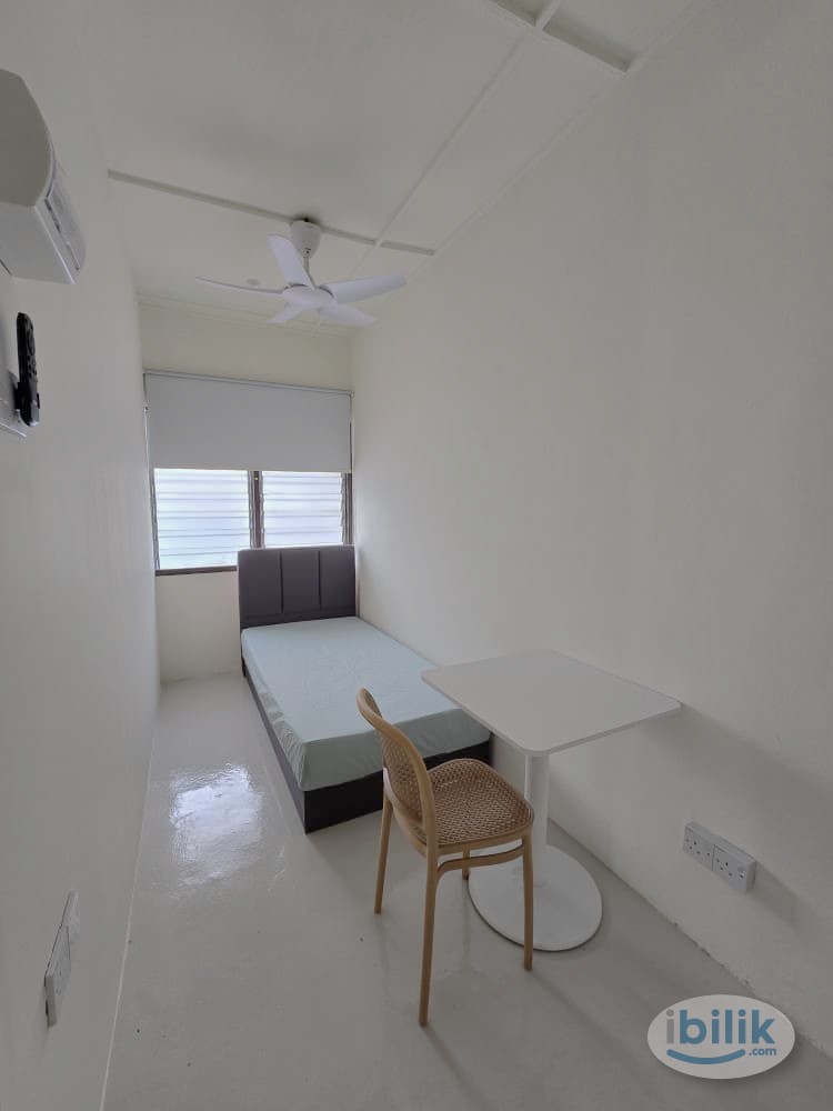 🦝Small room with window | 900m to LRT Asia Jaya - Image 2