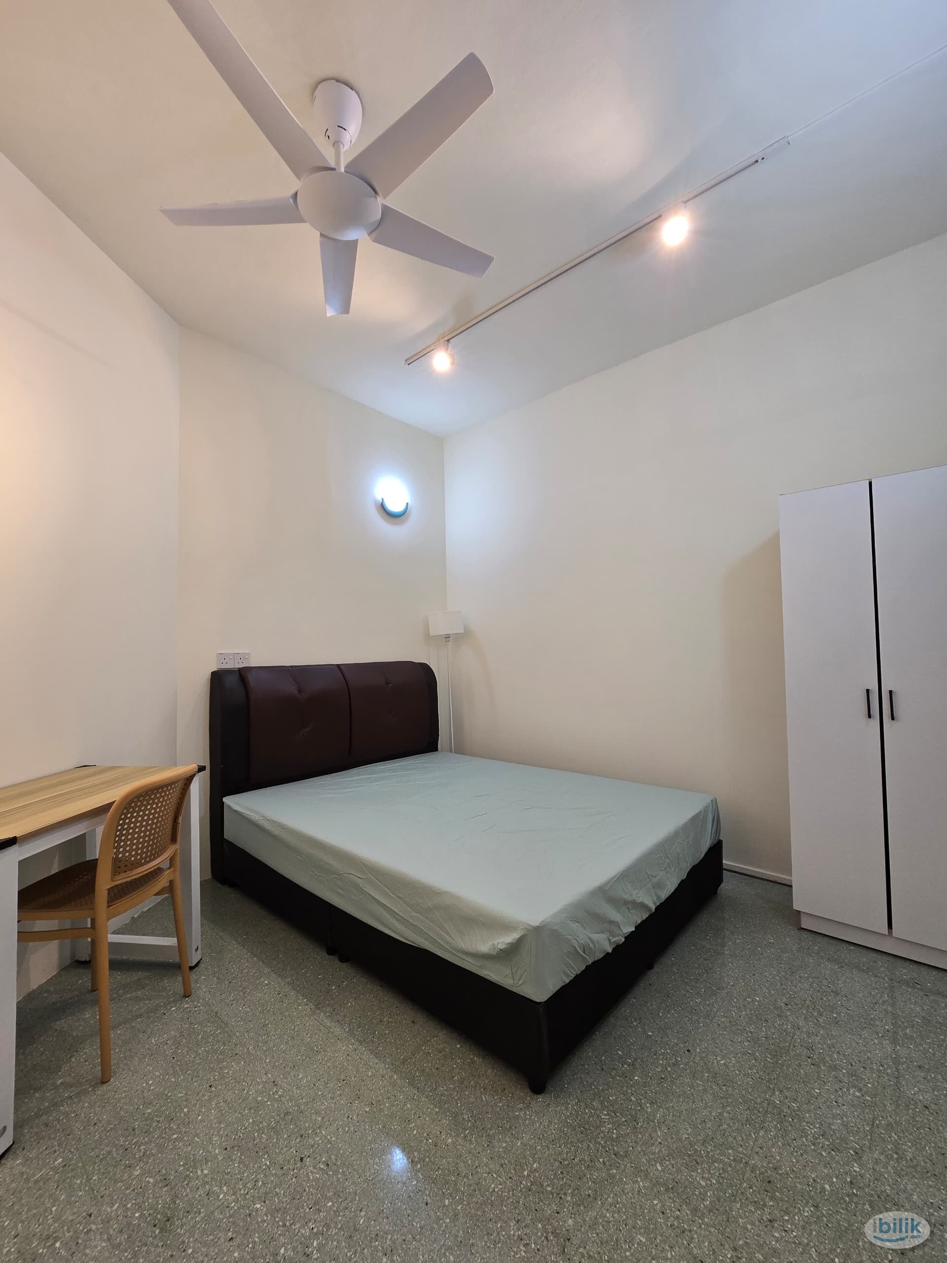 🪿Queen bed room | near BAC, LRT Asia Jaya - Image 2