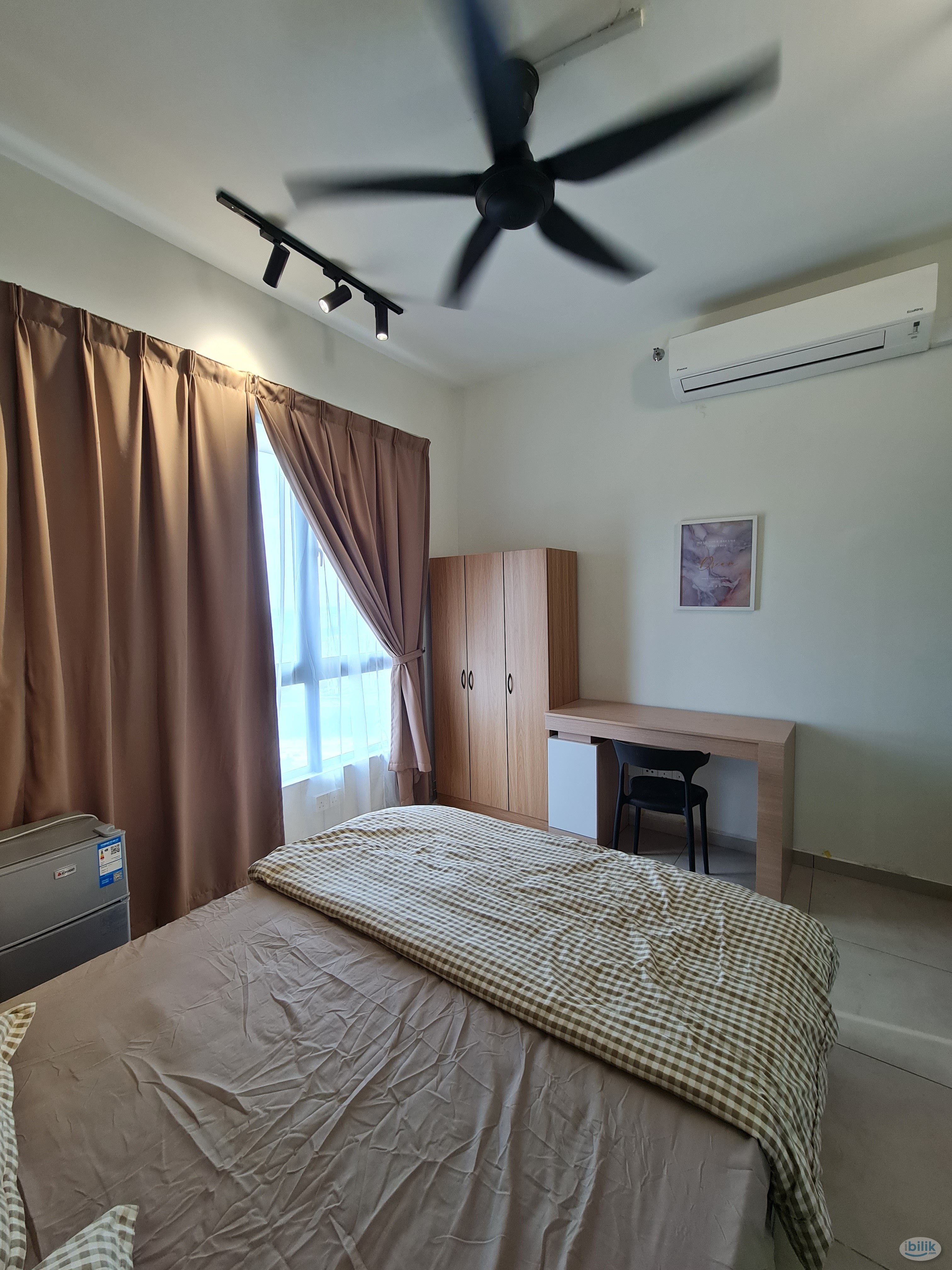 Middle Room at Meta Residences Putra Permai, Seri Kembangan - Image 2