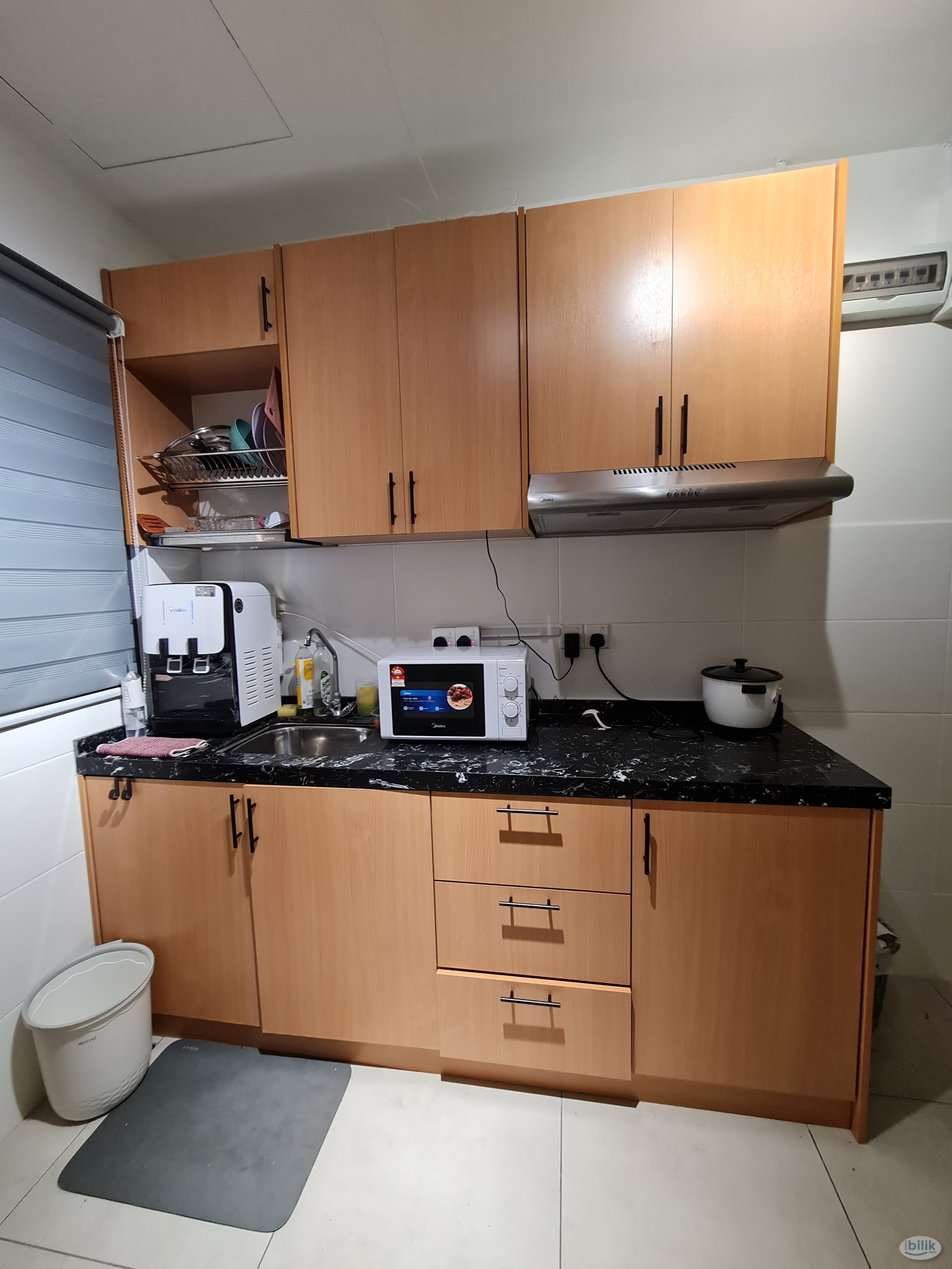 Middle Room at Meta Residences Putra Permai, Seri Kembangan - Image 3