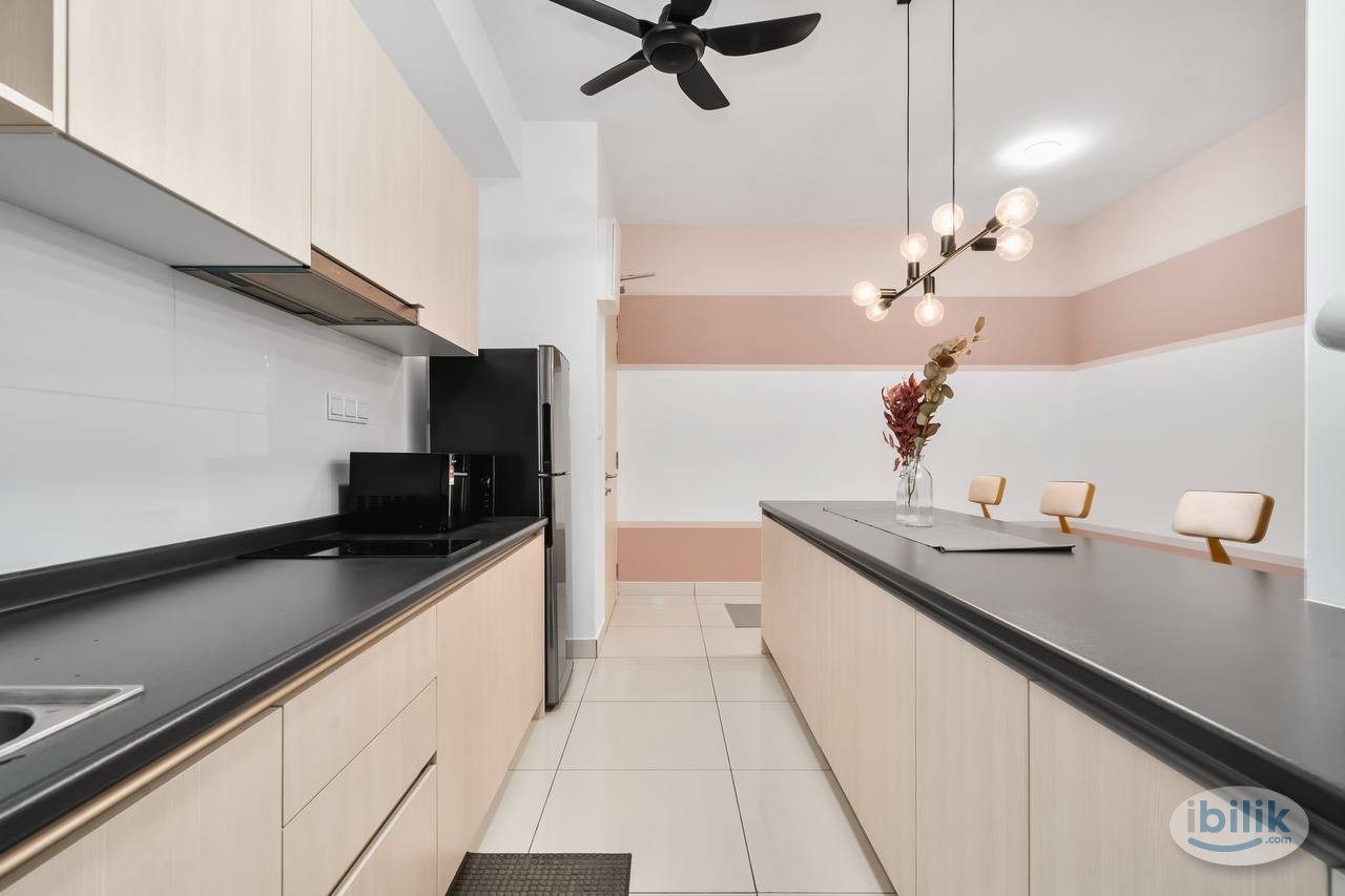 ROOM FOR RENT - PARC3, Taman pertama - Fully furnished - High Speed Wifi - Image 3