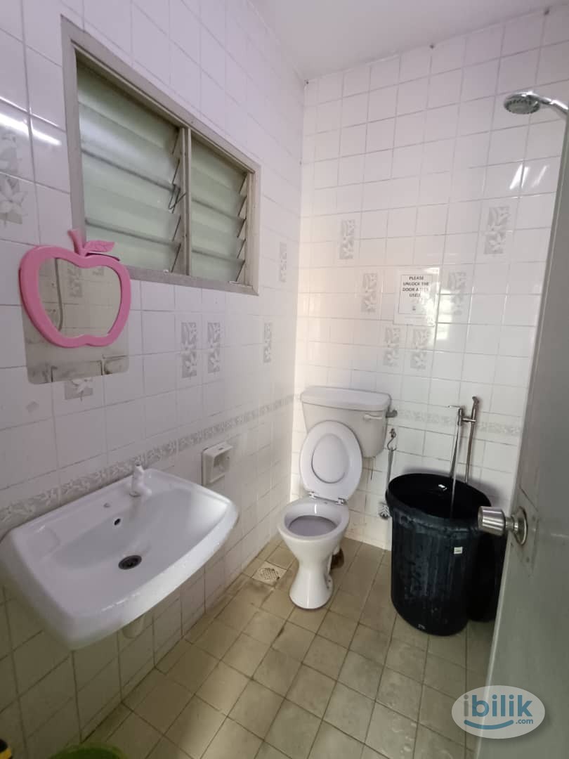 Single Room at Kota Damansara Jalan Sepah Puteri, Free WiFi📣 - Image 2