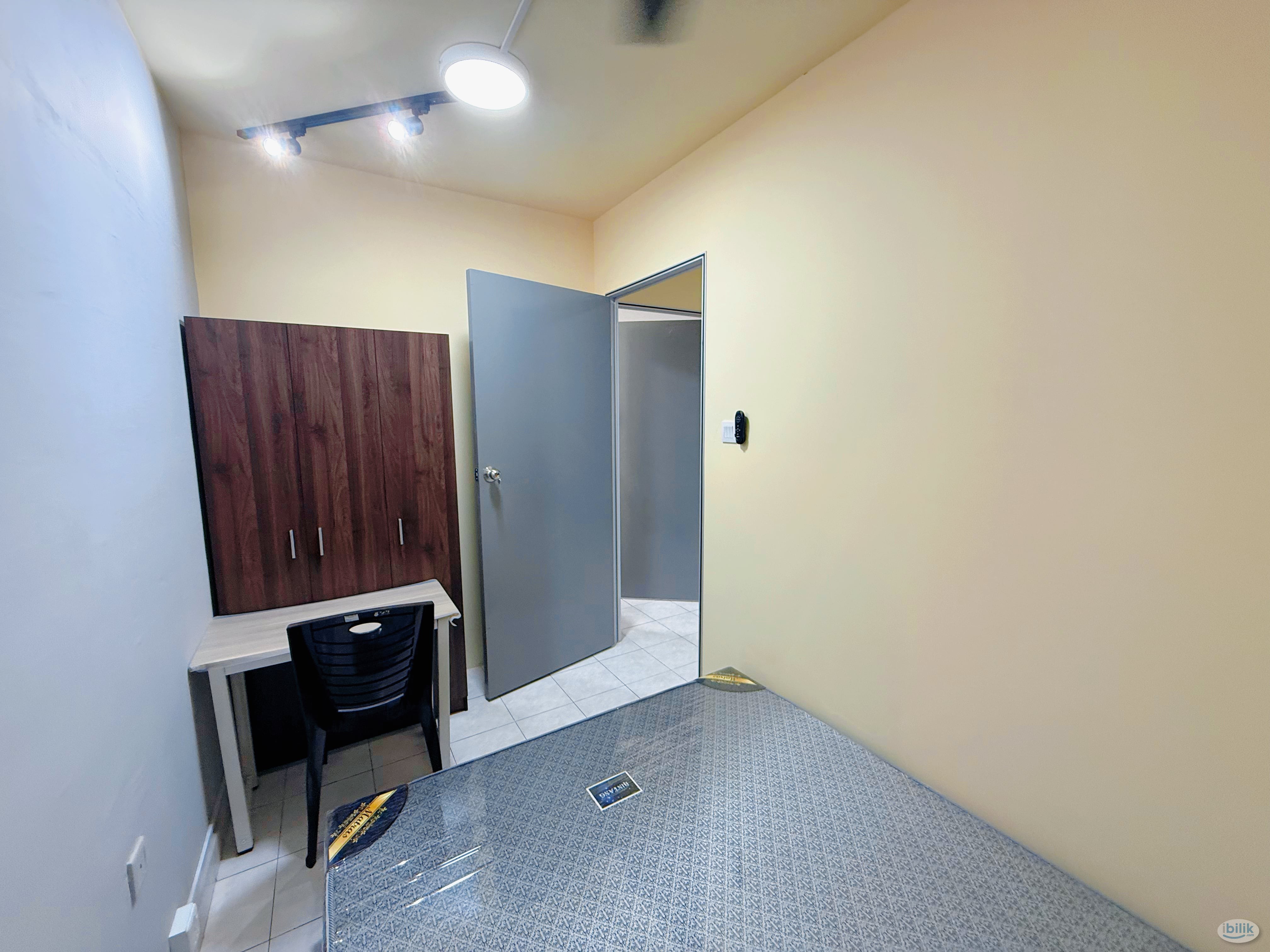 Single Room at Flora Damansara, Damansara Perdana - Image 2