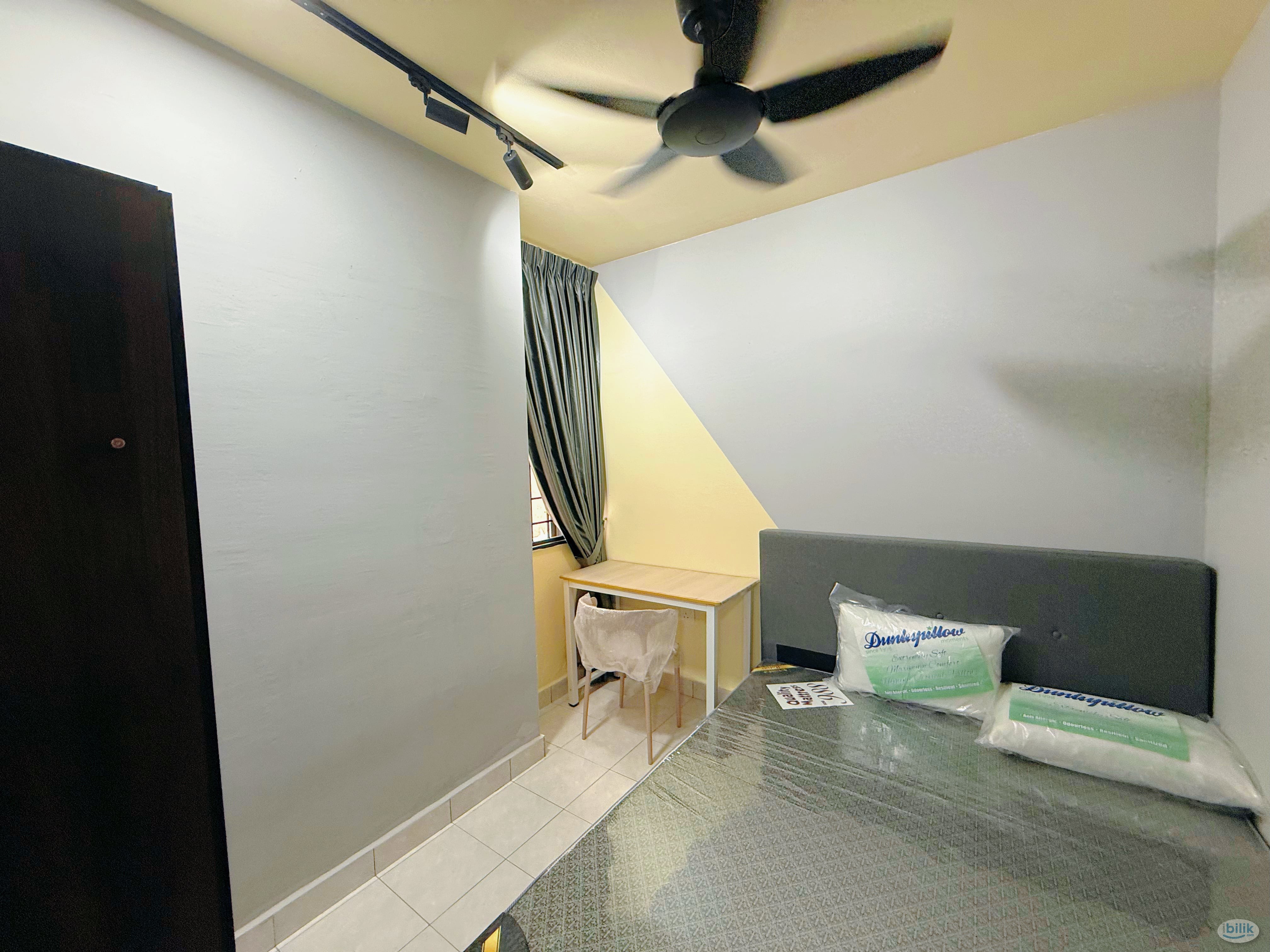 Middle Room at Flora Damansara, Damansara Perdana - Image 1