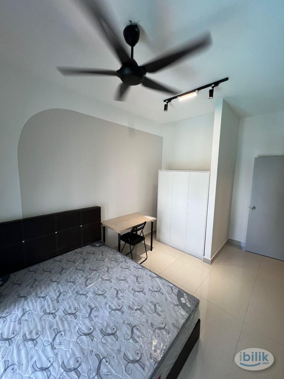 FREE WIFI+UTILITIES, DUALKEY ENSUITE Master Room at Platinum Arena Residence, Old Klang Road - Image 2