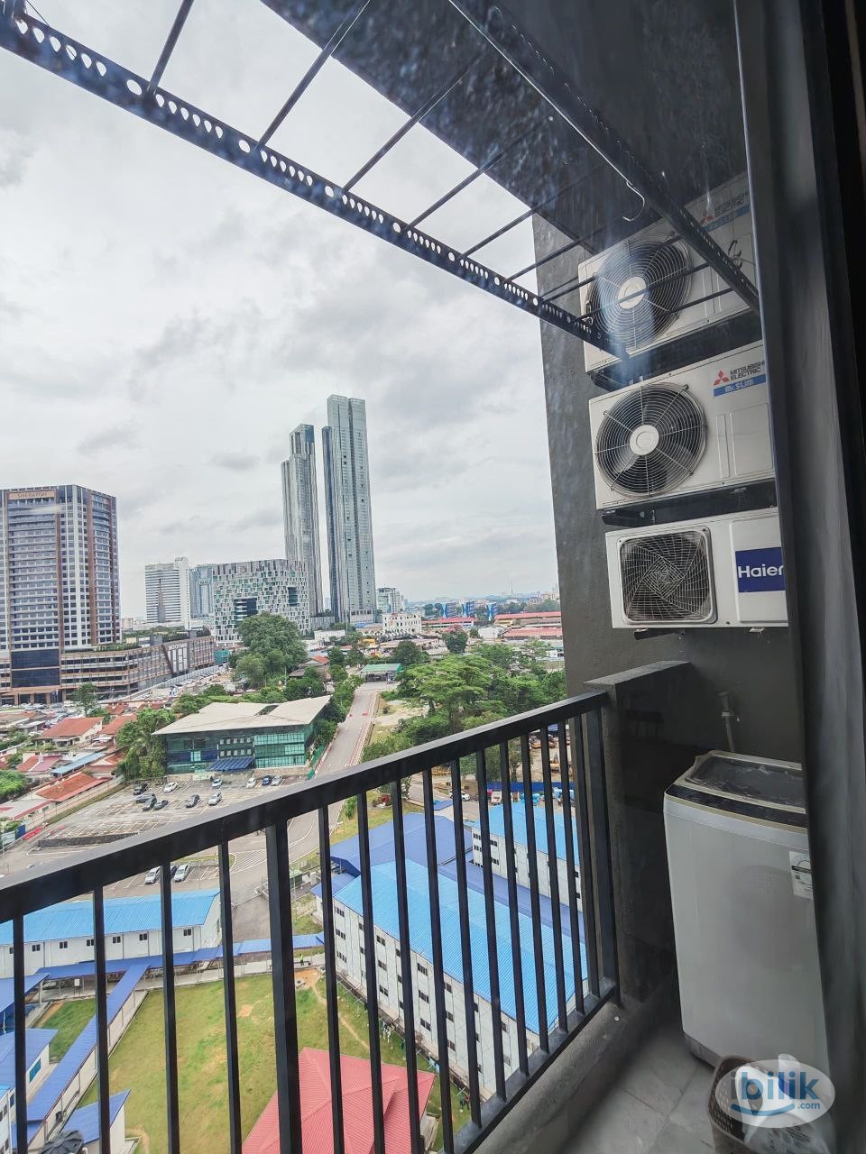 Walk to CIQ , Low Deposit , Free WIFI - Image 4