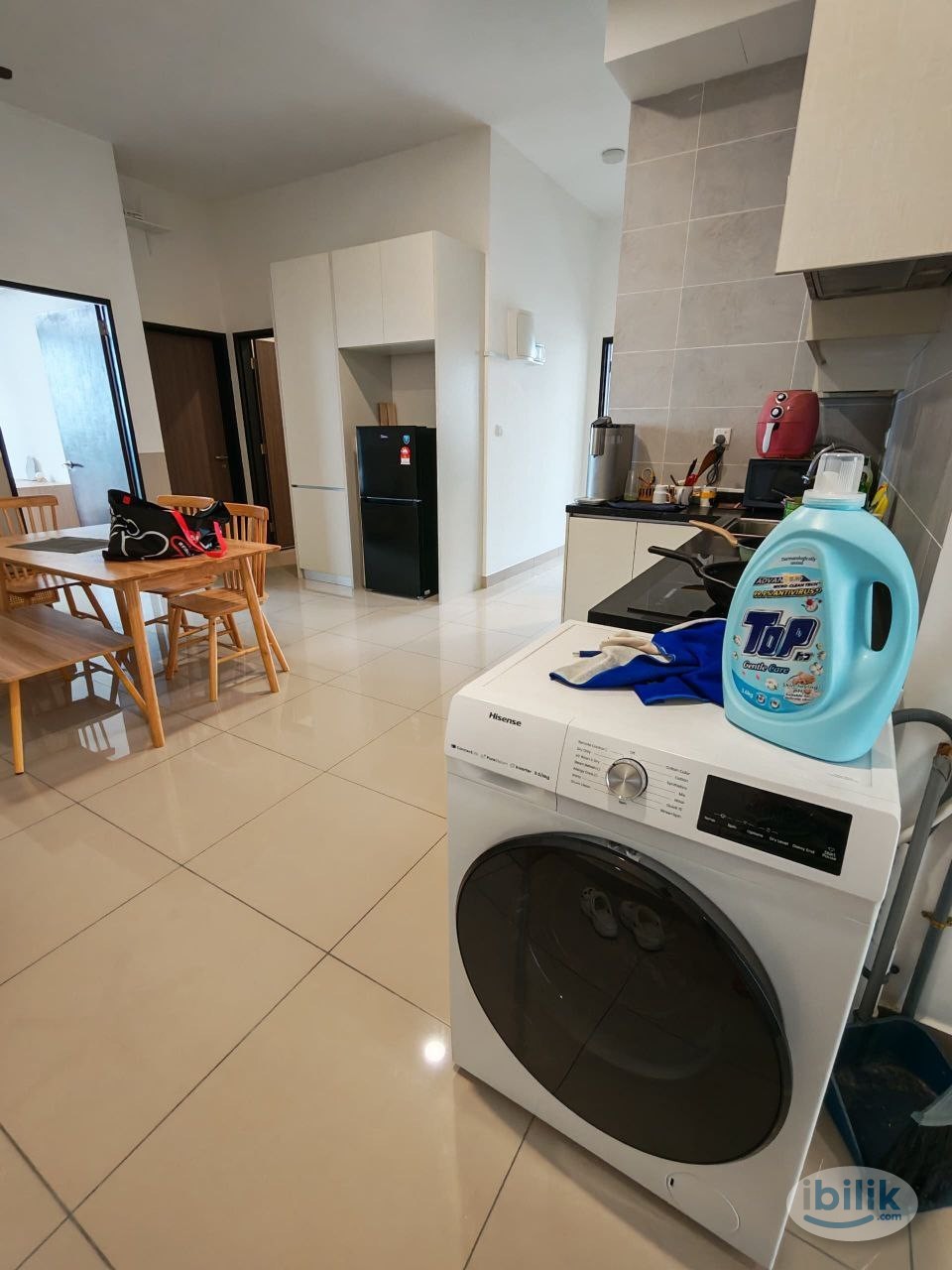 Walk to CIQ , Low Deposit , Free WIFI - Image 5
