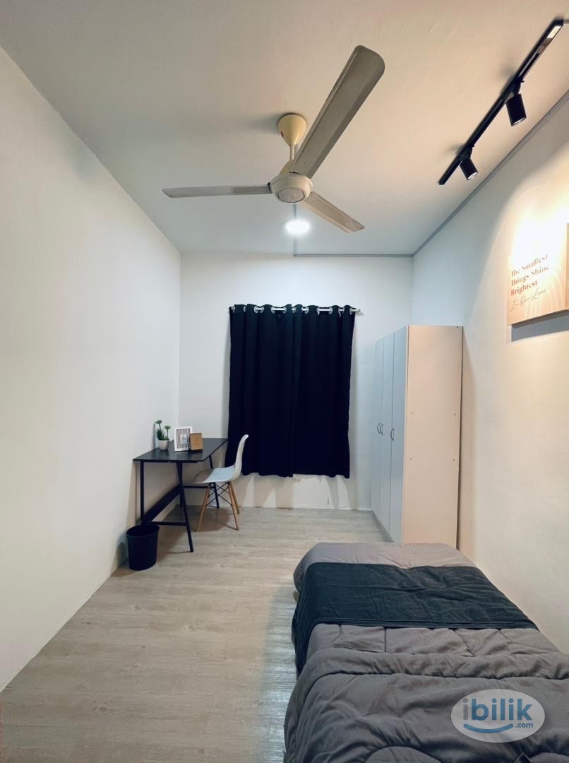 Middle Room at Angkasa Condominiums, Cheras - Image 2