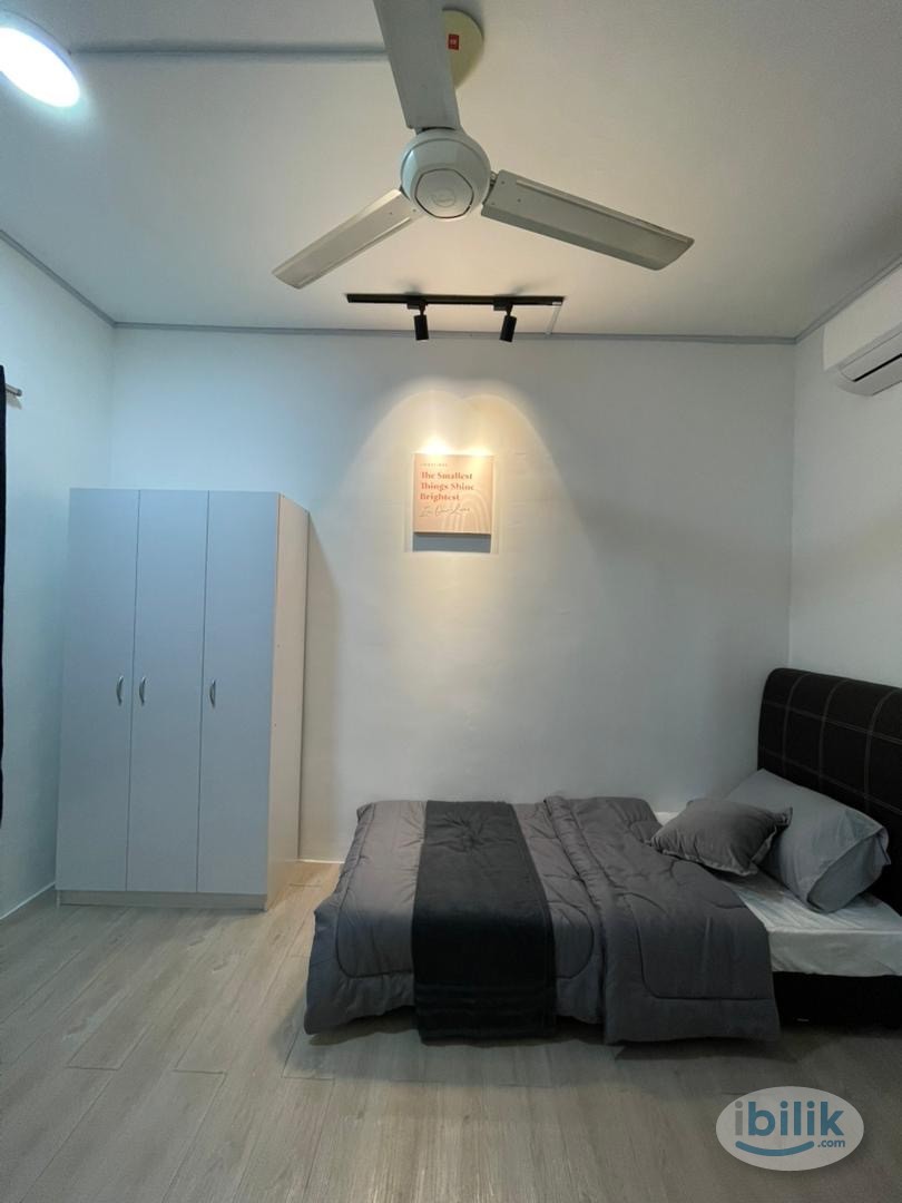Middle Room at Angkasa Condominiums, Cheras - Image 1