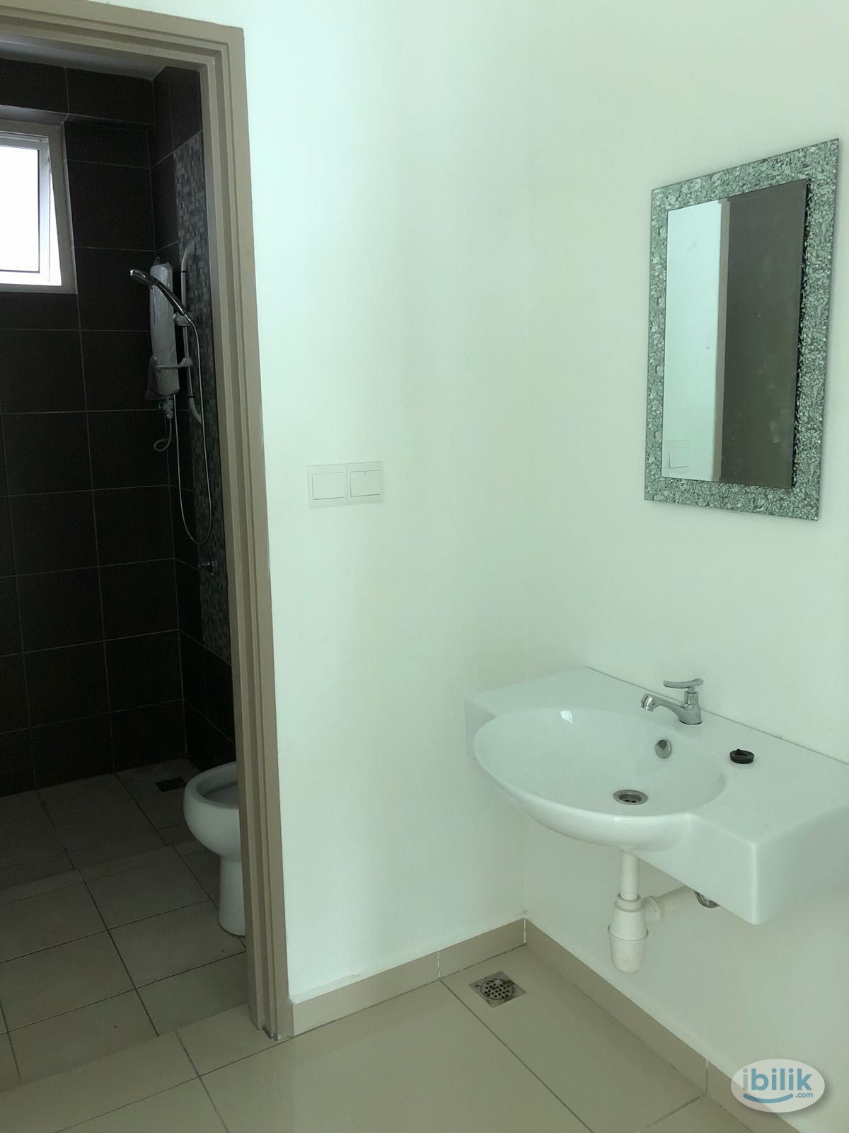 Single Room at Bayan Lepas, Penang - Image 1