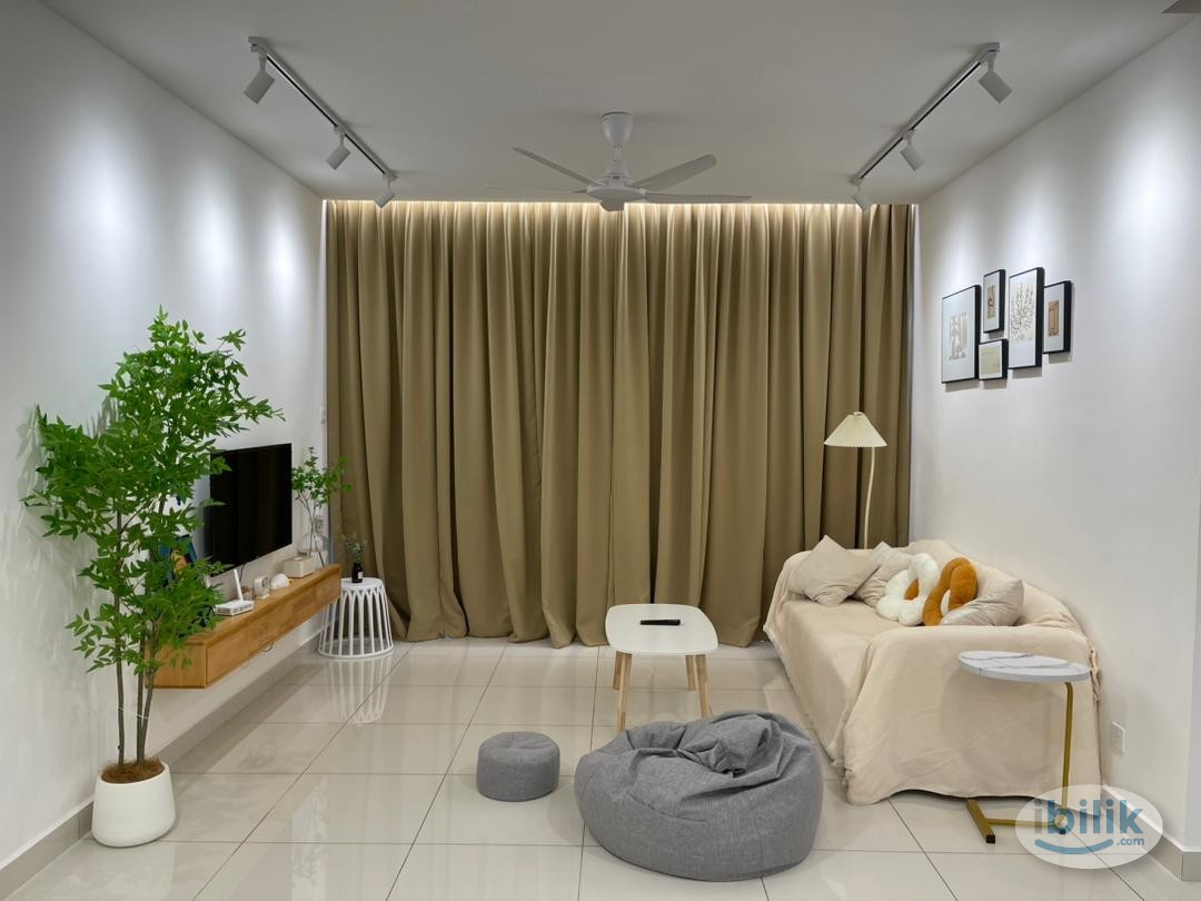 Batu Kawan master bedroom with private toilet Vertu condominium - Image 1
