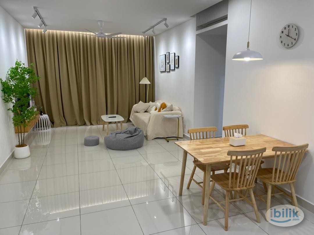Batu Kawan master bedroom with private toilet Vertu condominium - Image 4