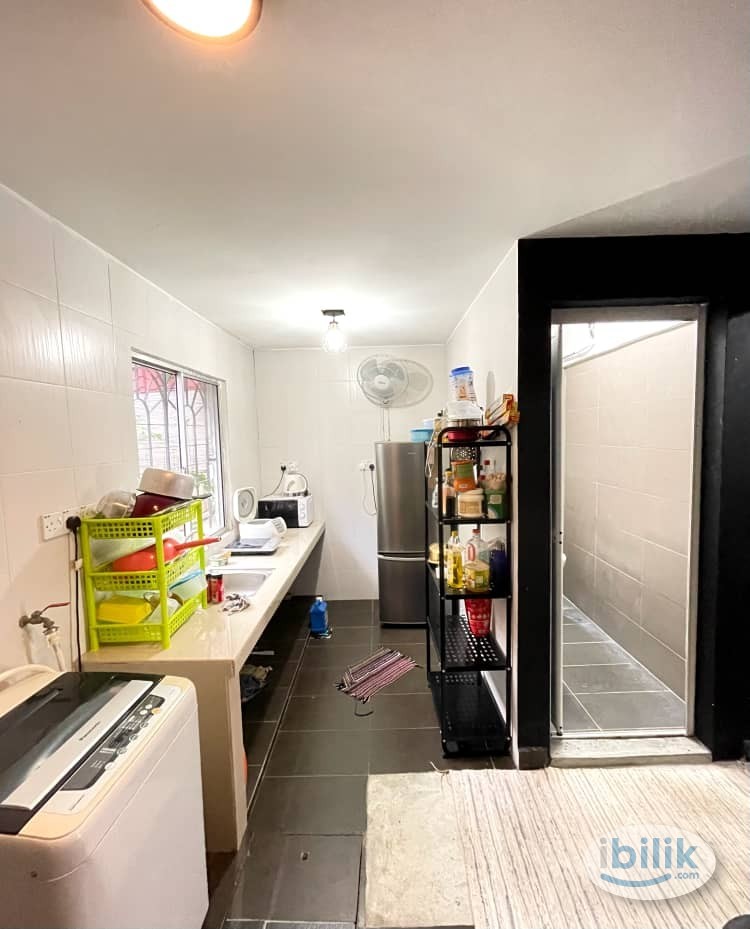 FEMALE ONLY, FREE WIFI+UTILITIES, Middle Room at PJS 7, Bandar Sunway - Image 3